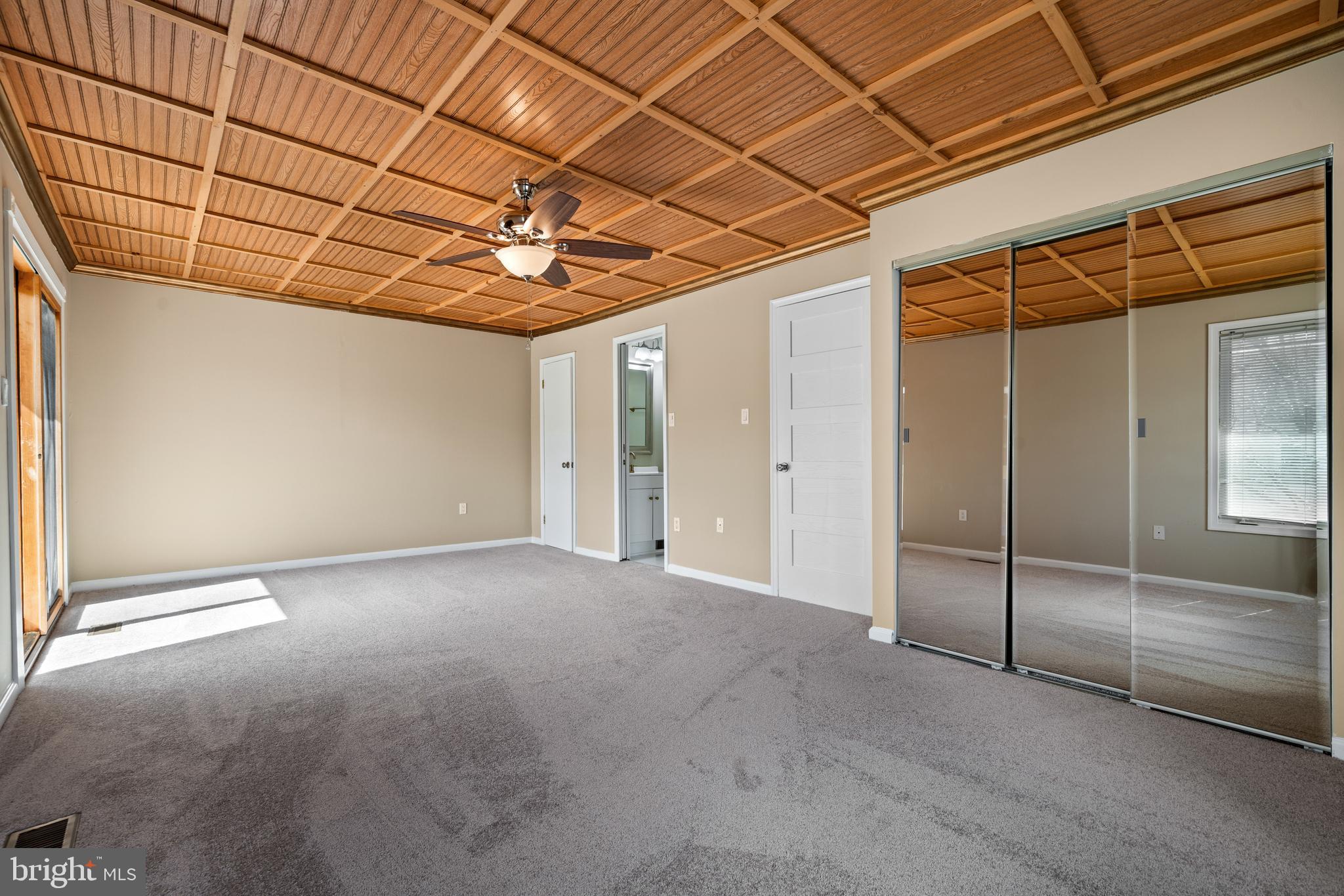 REFLECTION LAKE - Residential