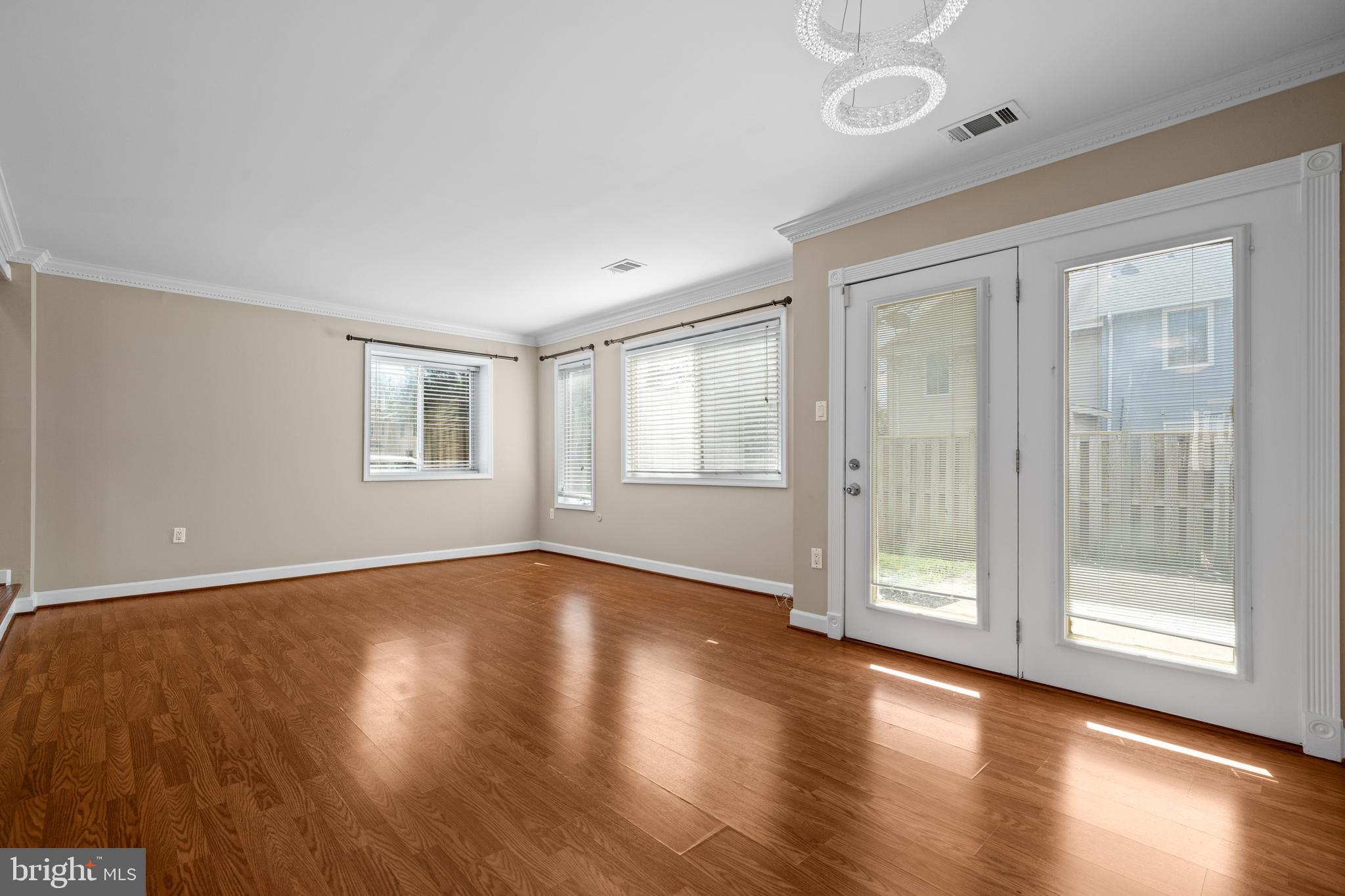 REFLECTION LAKE - Residential