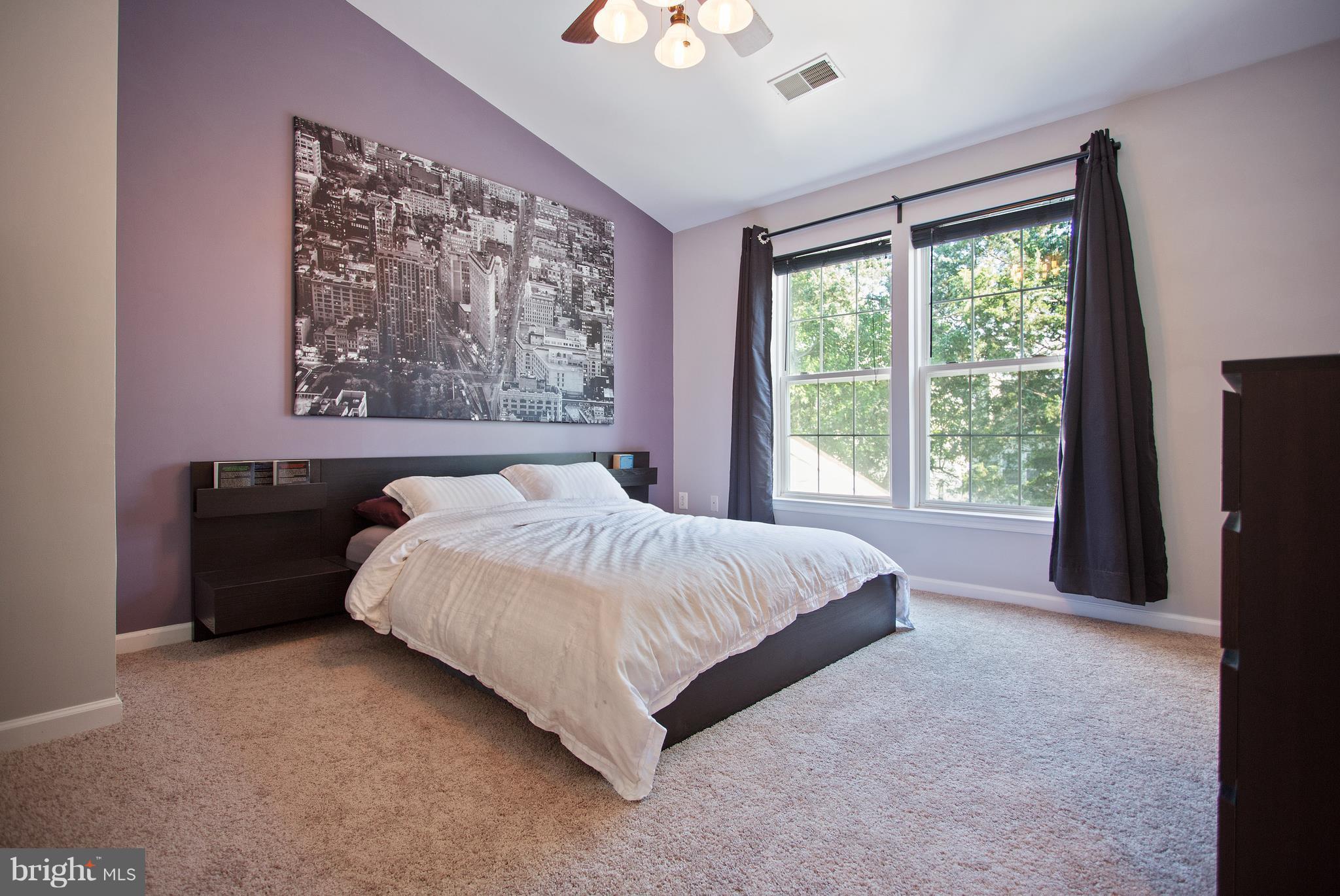 SOUTH RIDING - Residential