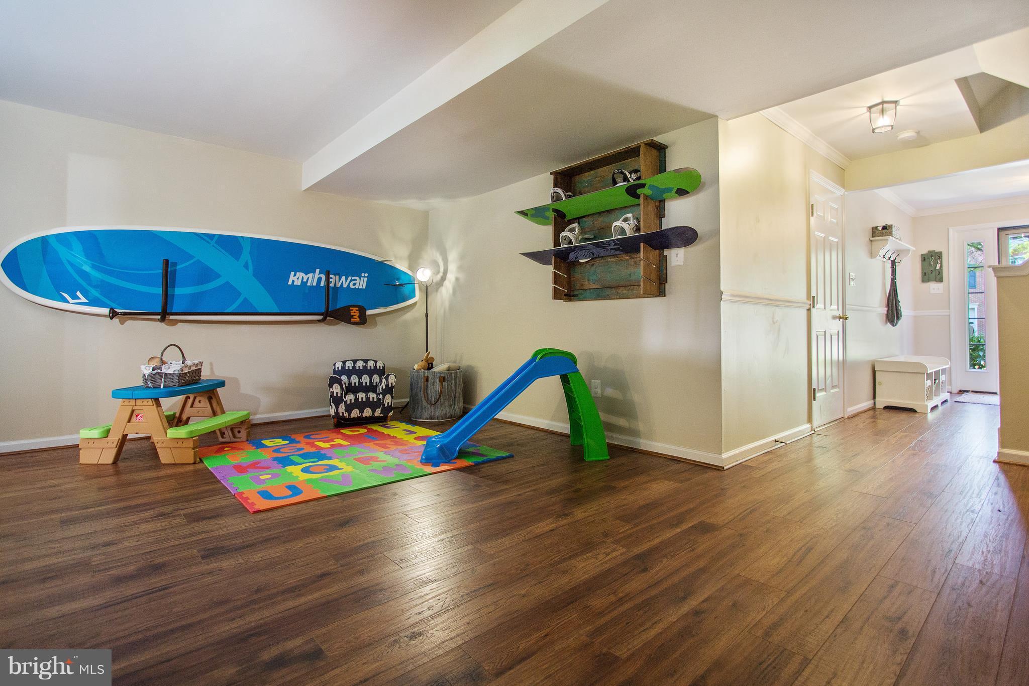 SOUTH RIDING - Residential