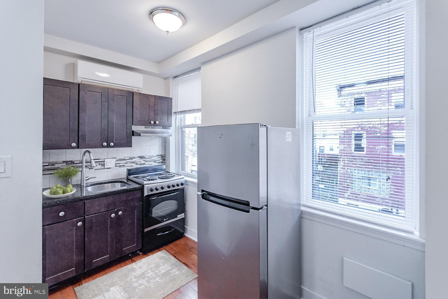 POINT BREEZE - Residential Lease