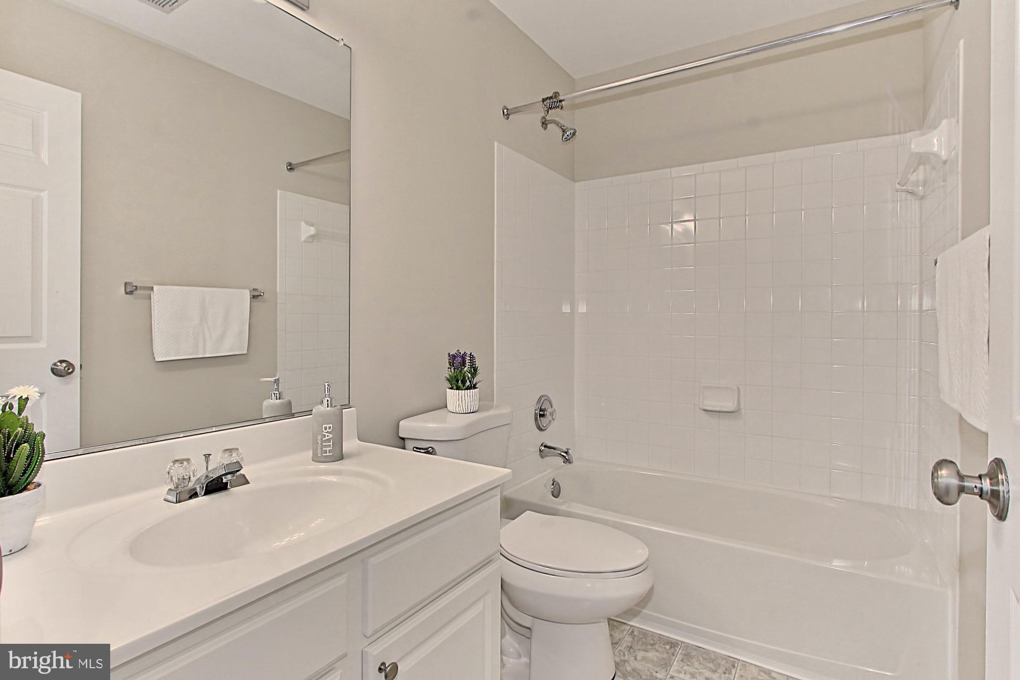 SOUTH RIDING - Residential