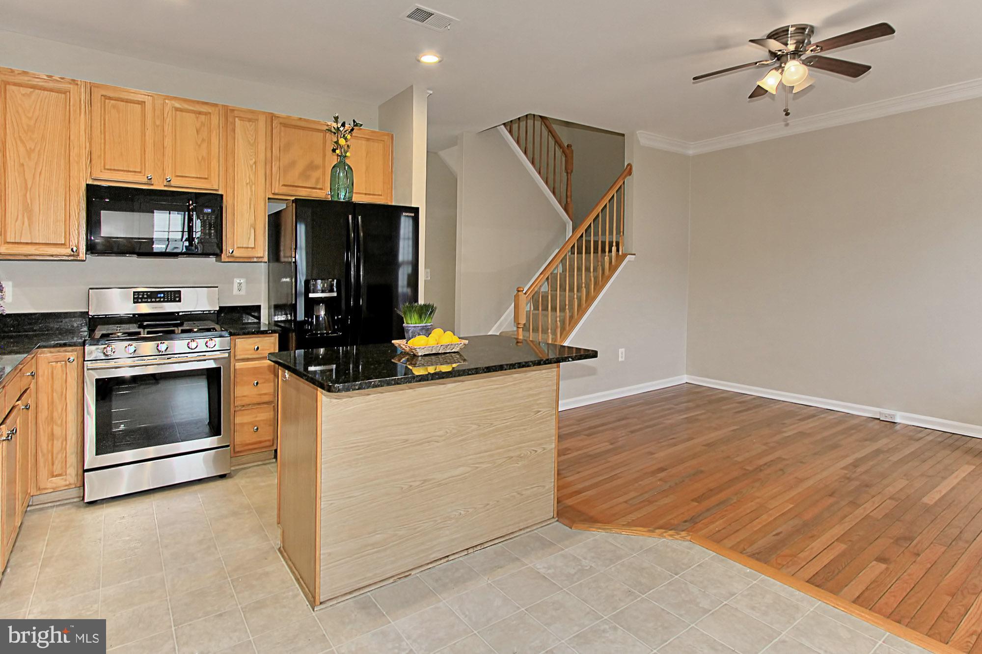 SOUTH RIDING - Residential