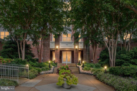 Photo of 1641 International Drive #308, MCLEAN, VA 22102 (MLS # VAFX2344902)