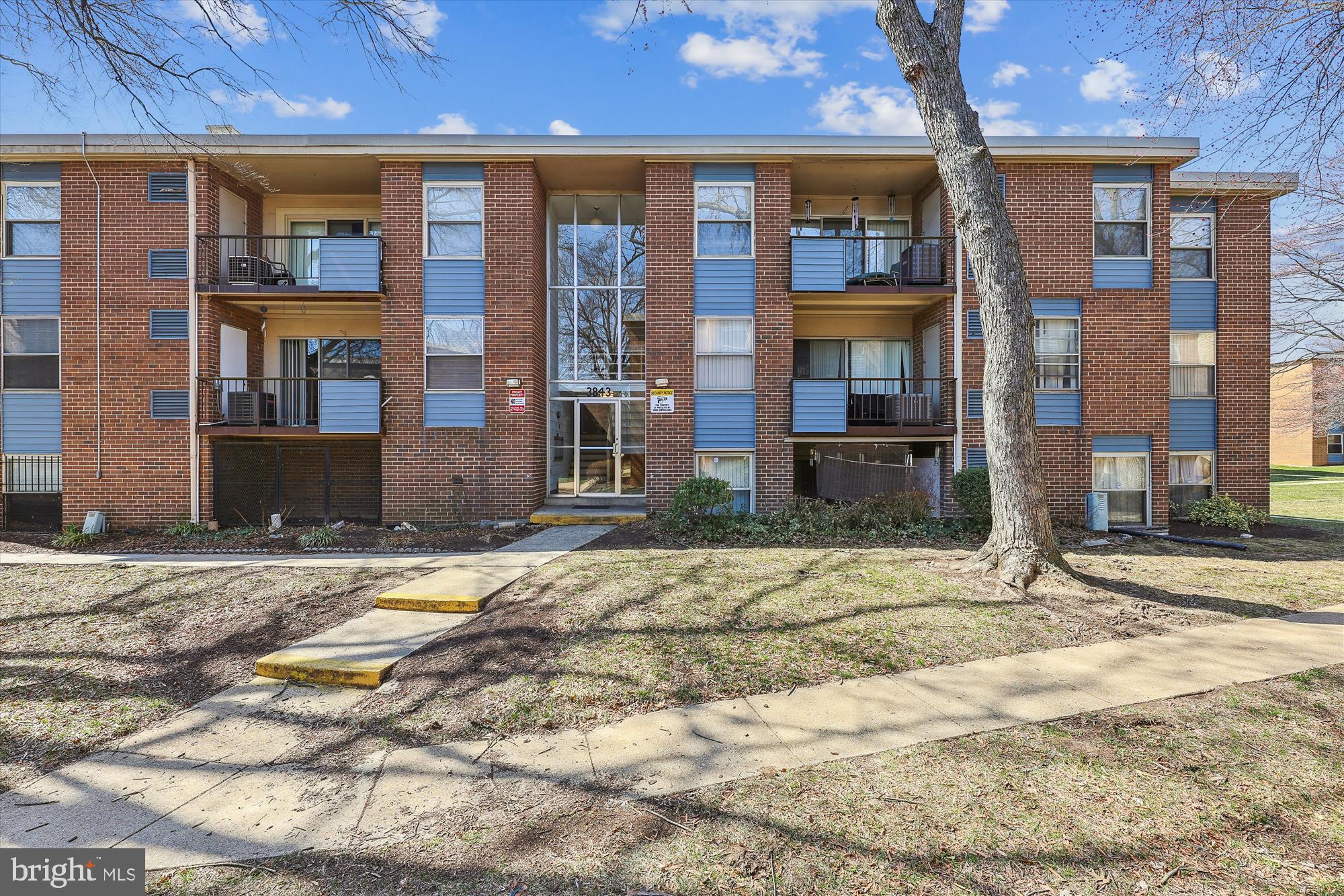 Welcome to this move-in-ready 1 bed/1 bath condo with fantastic upgrades throughout, including new paint, LVP flooring, HVAC system, water heater, and stove. The spacious bedroom offers a large walk-in closet and an additional closet for extra storage. Enjoy the open living area that leads to a private balcony, perfect for unwinding. The community features an outdoor swimming pool and plenty of parking. Ideally located near shopping, dining, public transportation, and major commuter routes to D.C. and National Harbor. - CASH, VA OR CONVENTIONAL OFFERS ONLY