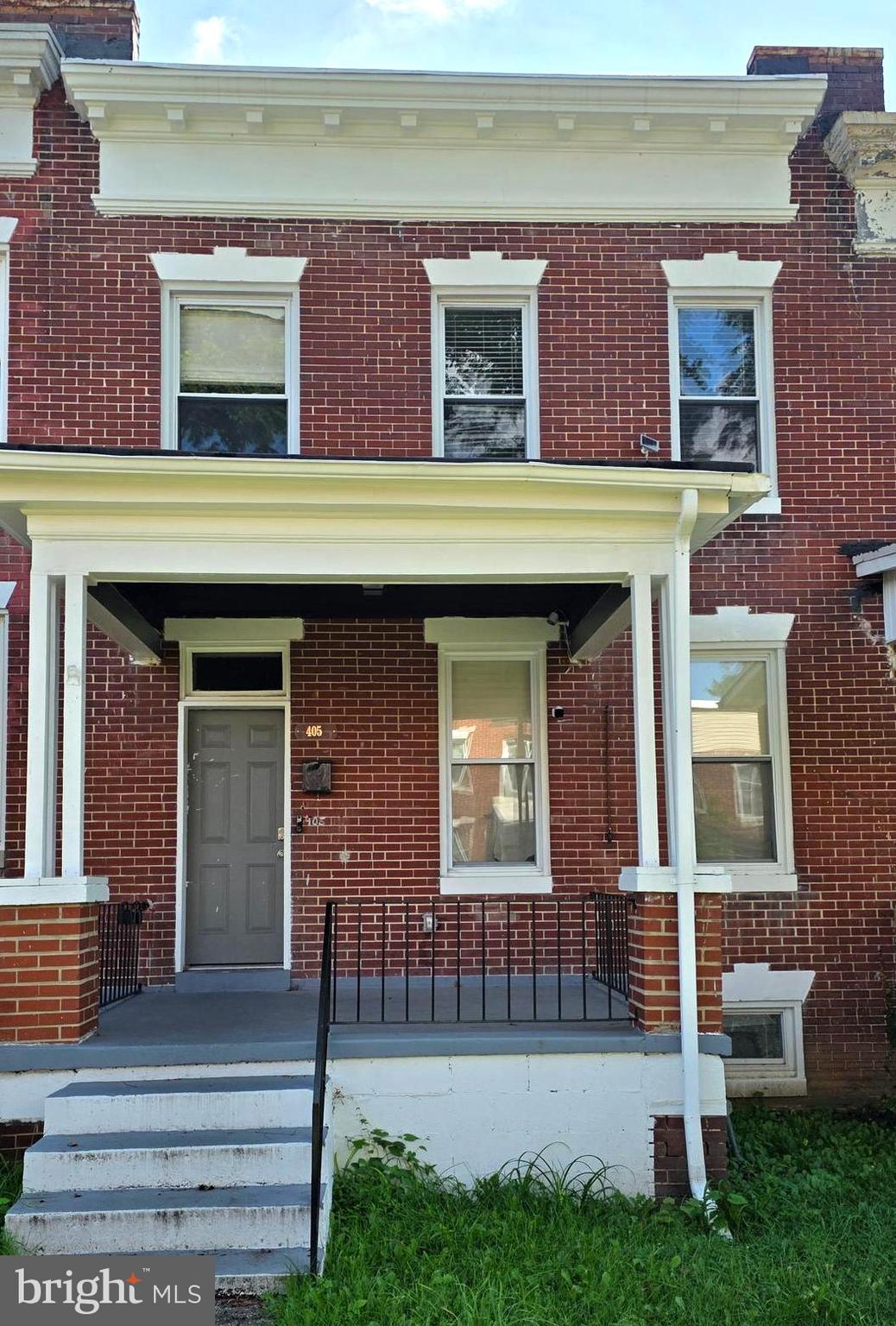 Gorgeous Renovated City Rowhome! Spacious, Stylish, and Move-In Ready!
Welcome to this beautifully updated 4-bedroom, 2-bathroom rowhome that perfectly blends classic charm with modern convenience. With generous living space on every level, thoughtful upgrades, and a flexible layout, this home is truly move-in ready.
Step inside to a bright and open main level designed for comfort and entertaining. The space features luxury vinyl plank flooring, recessed lighting, and clean, modern finishes throughout. The kitchen has been fully updated with new cabinetry, a stylish backsplash, stainless steel appliances, including a new refrigerator and stove, and sleek countertops that make it both functional and beautiful. Additionally, a conveniently located first-floor laundry area equipped with a washer and dryer makes everyday living easy. Upstairs, you’ll find four spacious bedrooms and a full bathroom.
The fully finished lower level offers a second full bathroom and a large, versatile room that can serve as a fifth bedroom, private home office, den, or media/game room, whatever suits your lifestyle best.
Enjoy peaceful mornings on the covered front porch or host backyard cookouts in the private, fully fenced backyard. Both front and back yards are enclosed, providing a safe and welcoming space for pets, kids, and guests.
Recent major updates to the home include a brand-new roof, upgraded HVAC system for year-round comfort, and appliances.
This home has everything you need: space, comfort, and modern updates, all in a convenient city location. Schedule your private tour today!