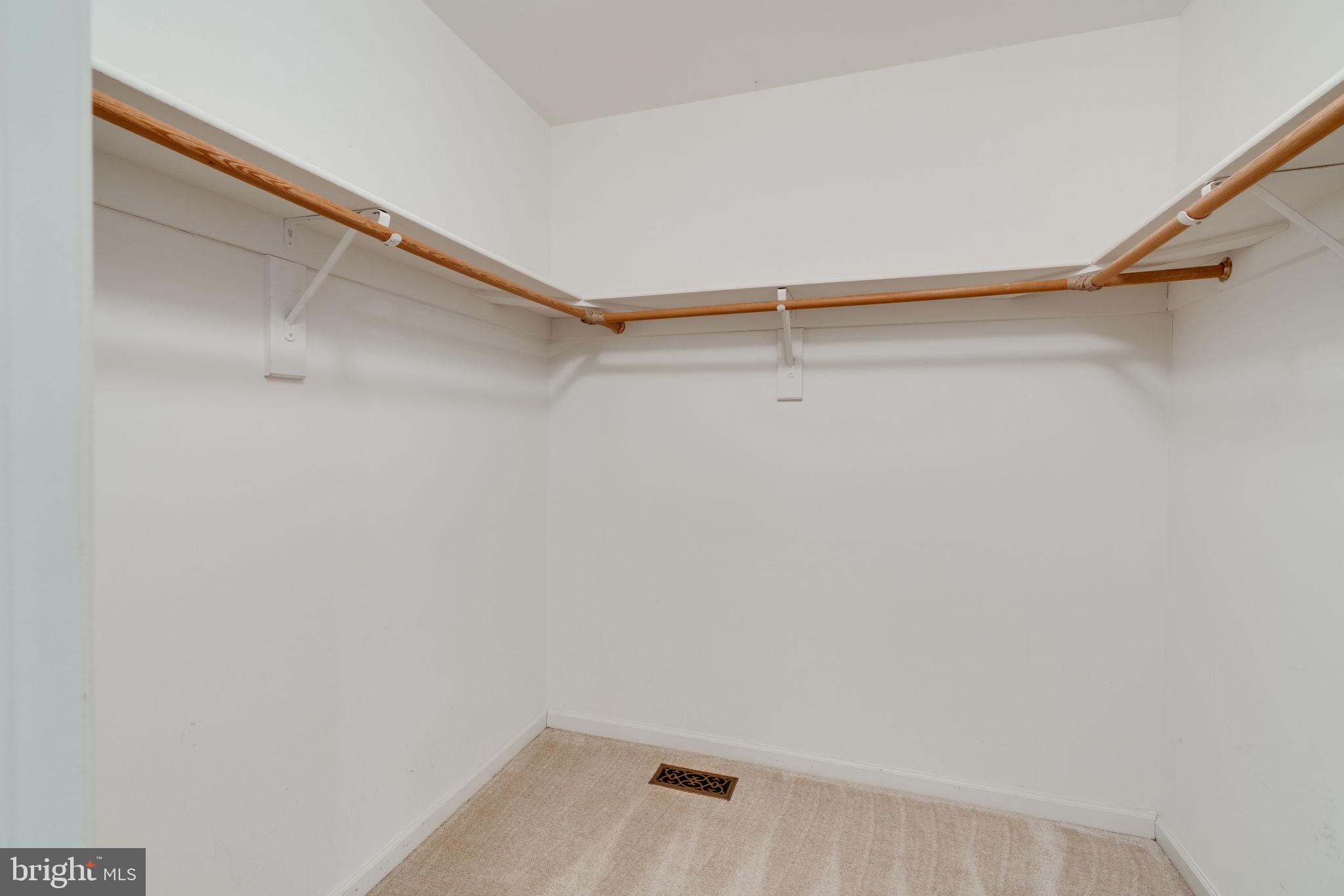 KINGSTOWNE - Residential Lease