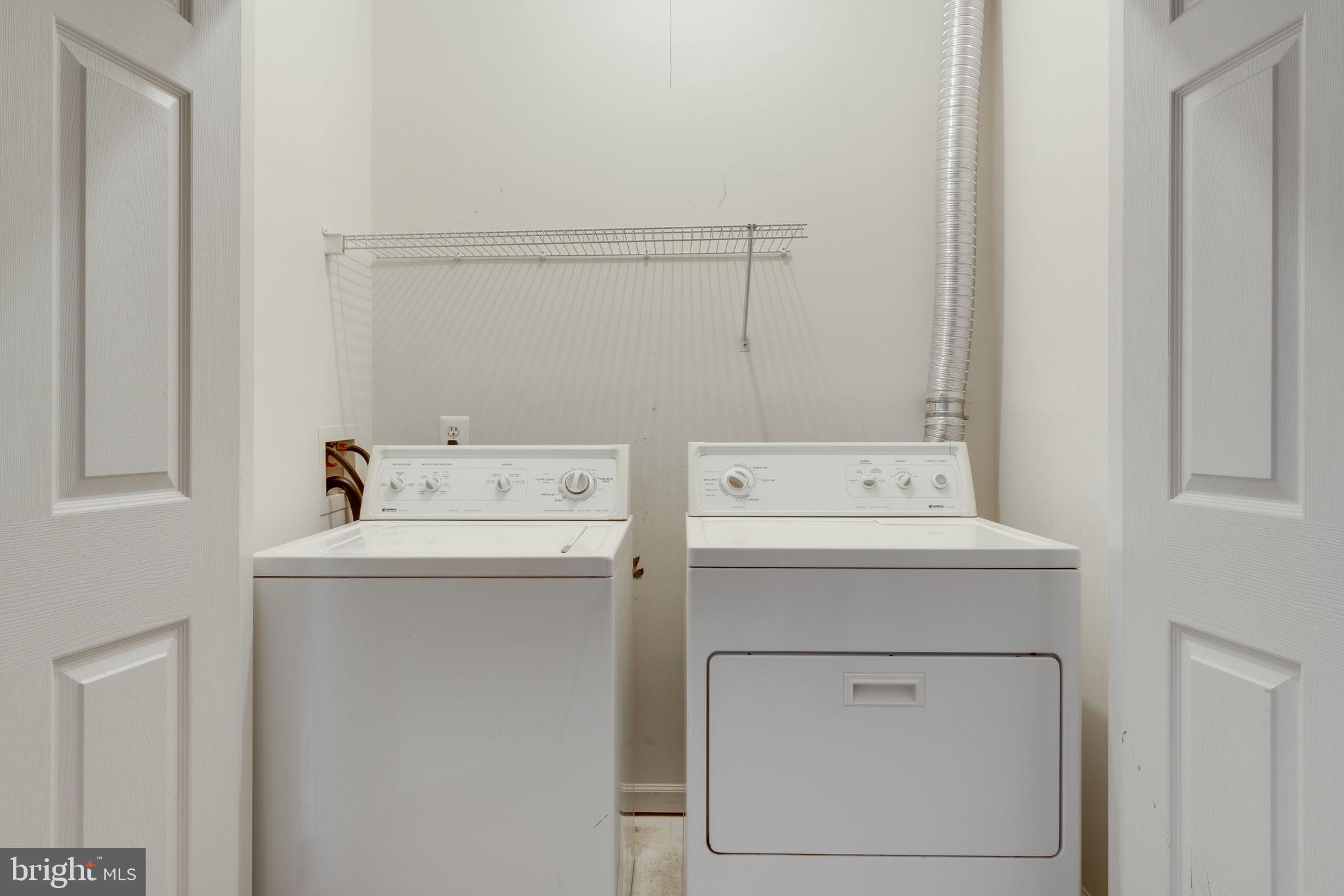 KINGSTOWNE - Residential Lease