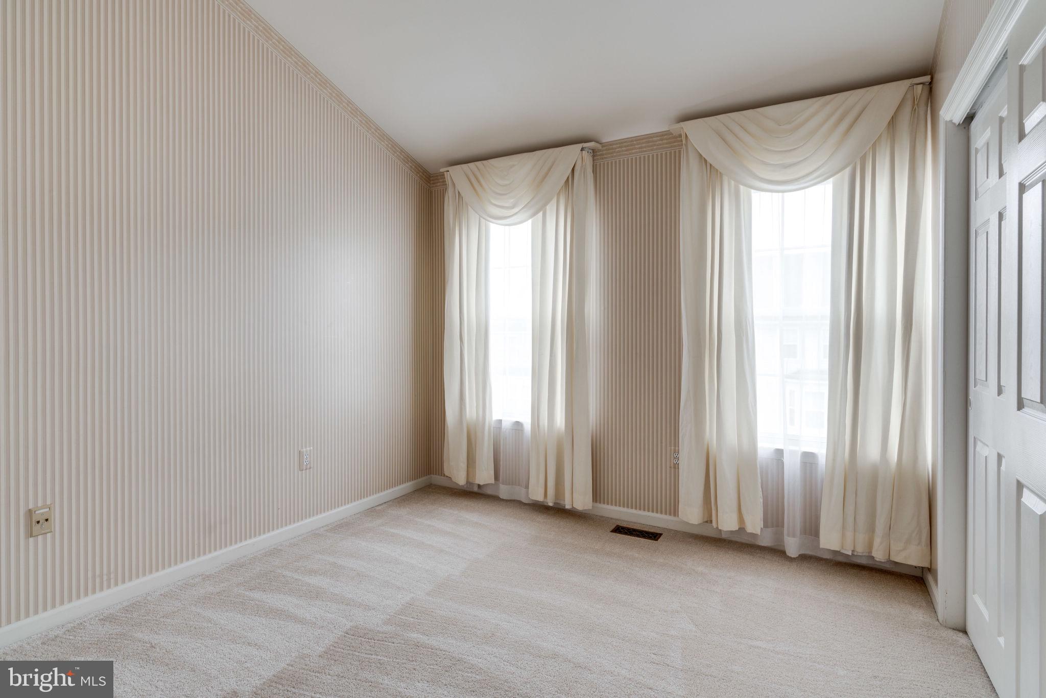 KINGSTOWNE - Residential Lease