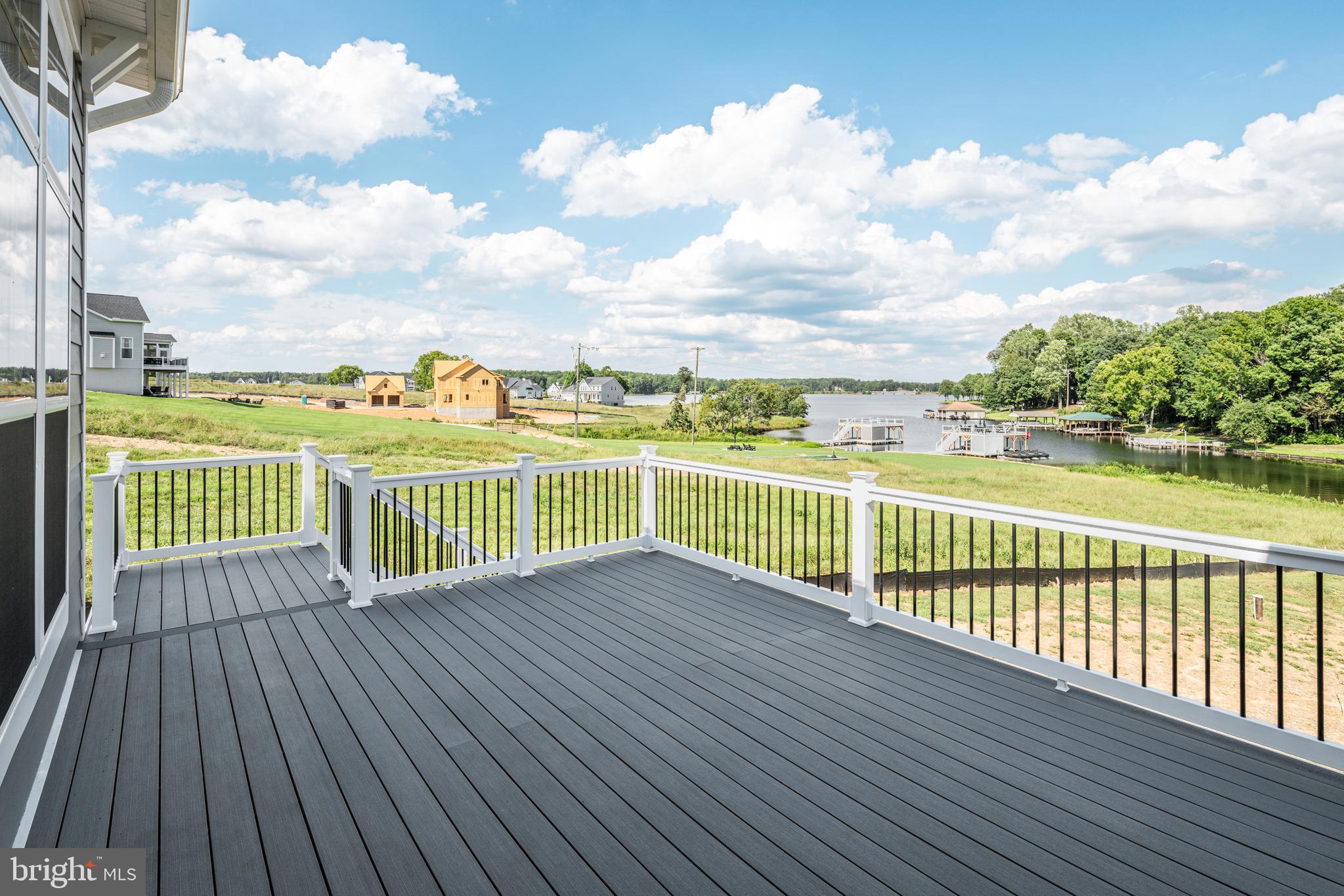 ROCK ISLAND LANDING - Residential