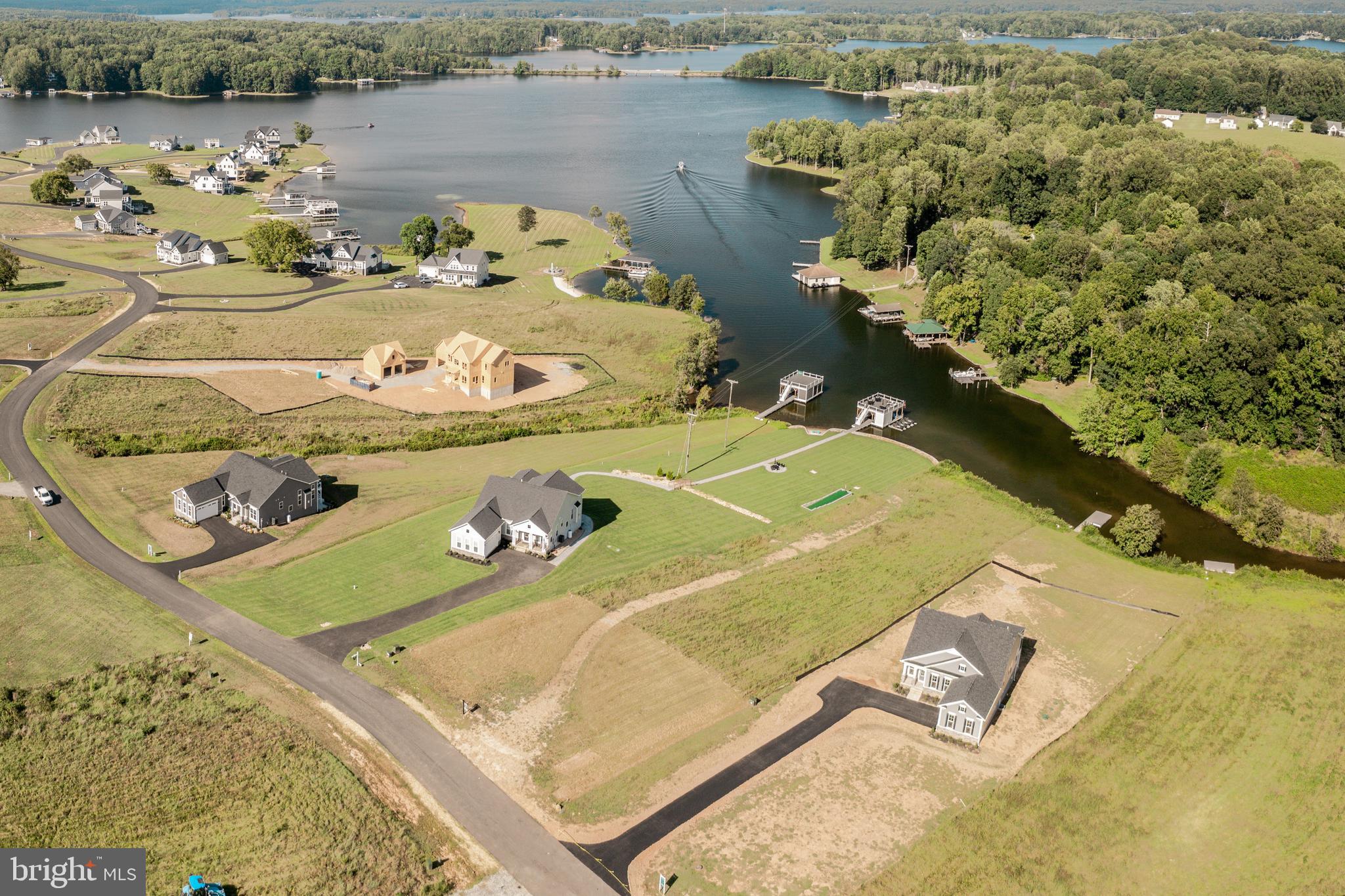 ROCK ISLAND LANDING - Residential