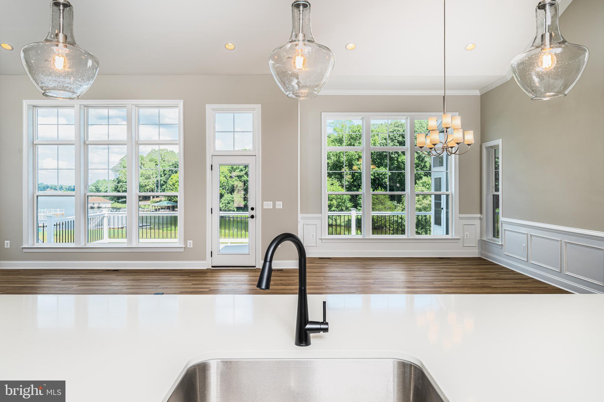 ROCK ISLAND LANDING - Residential