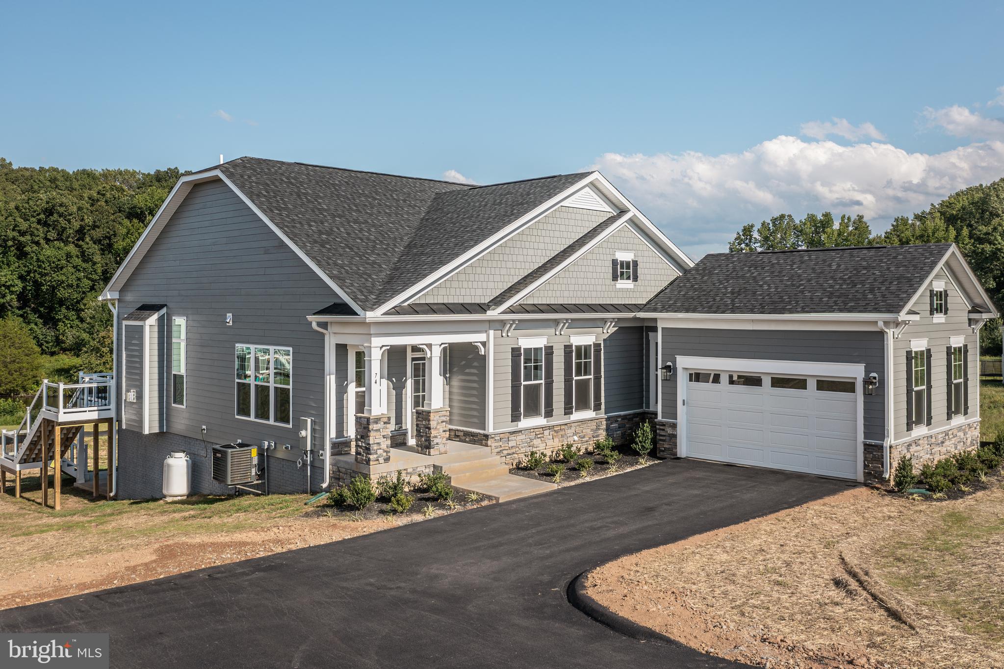 ROCK ISLAND LANDING - Residential