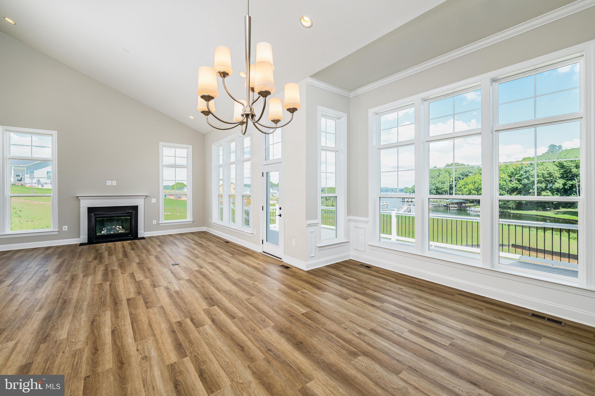 ROCK ISLAND LANDING - Residential