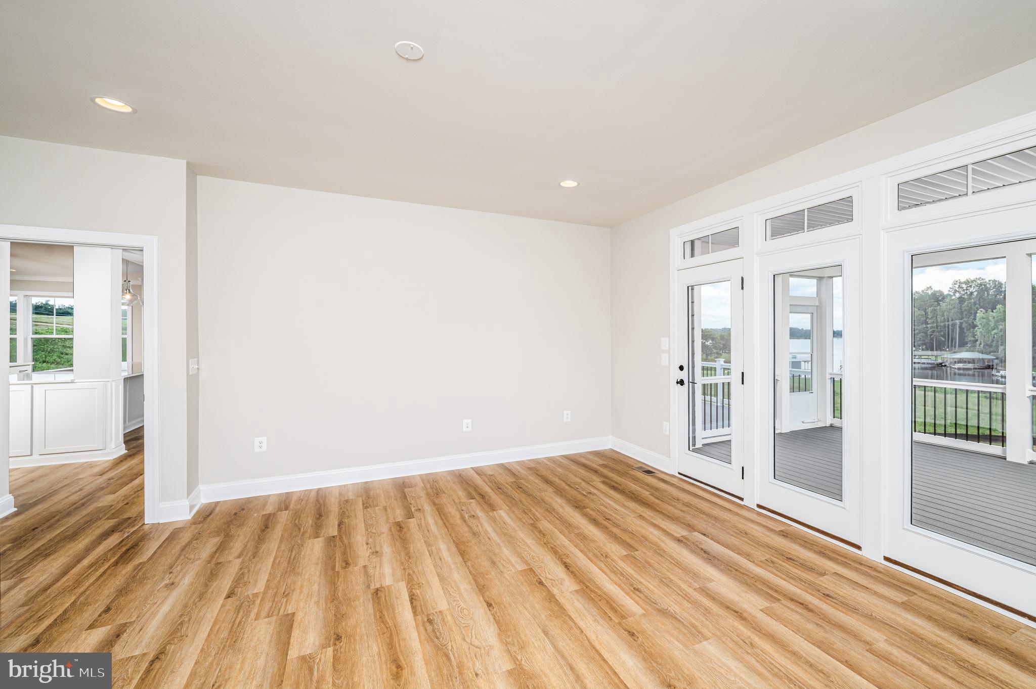 ROCK ISLAND LANDING - Residential