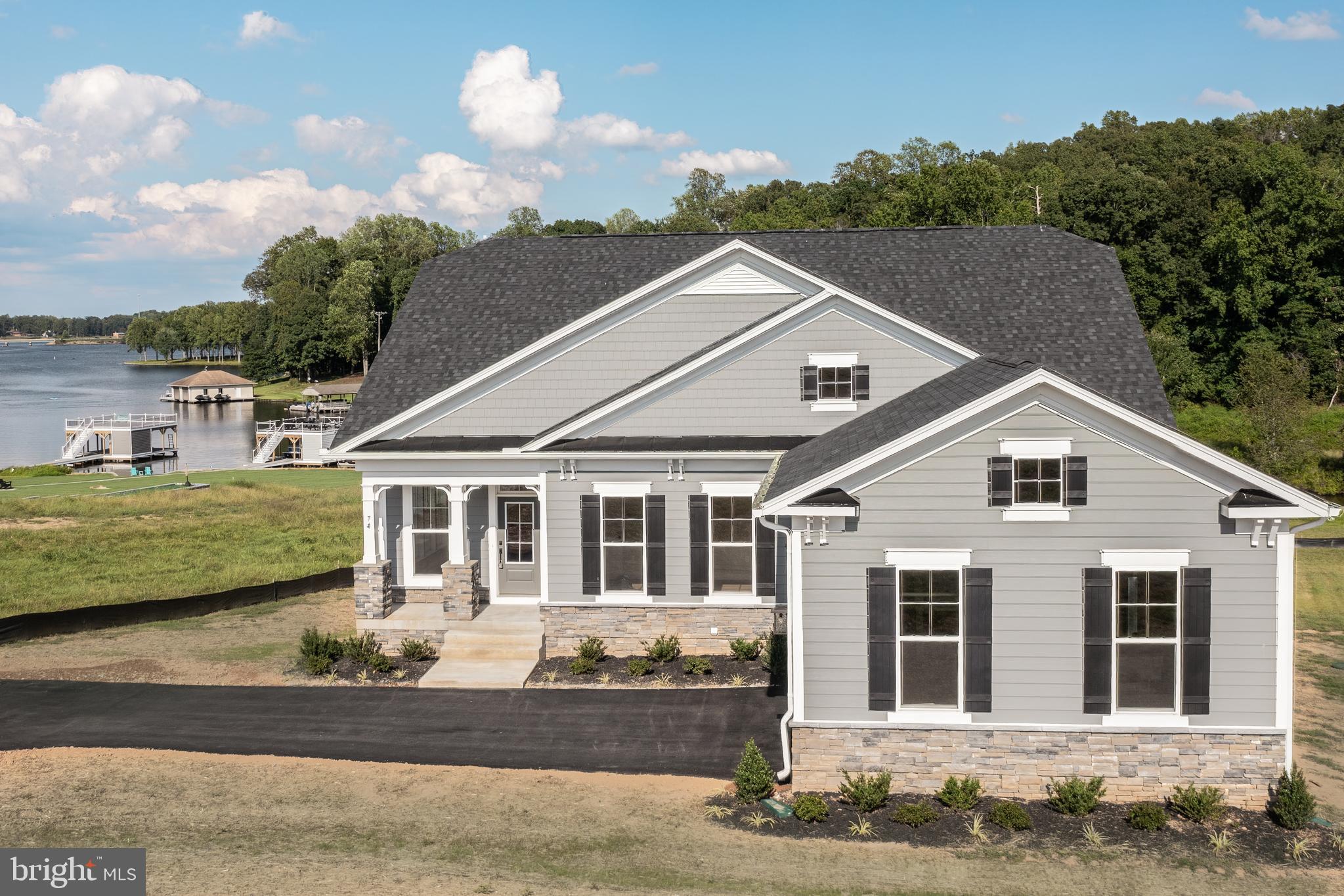 ROCK ISLAND LANDING - Residential