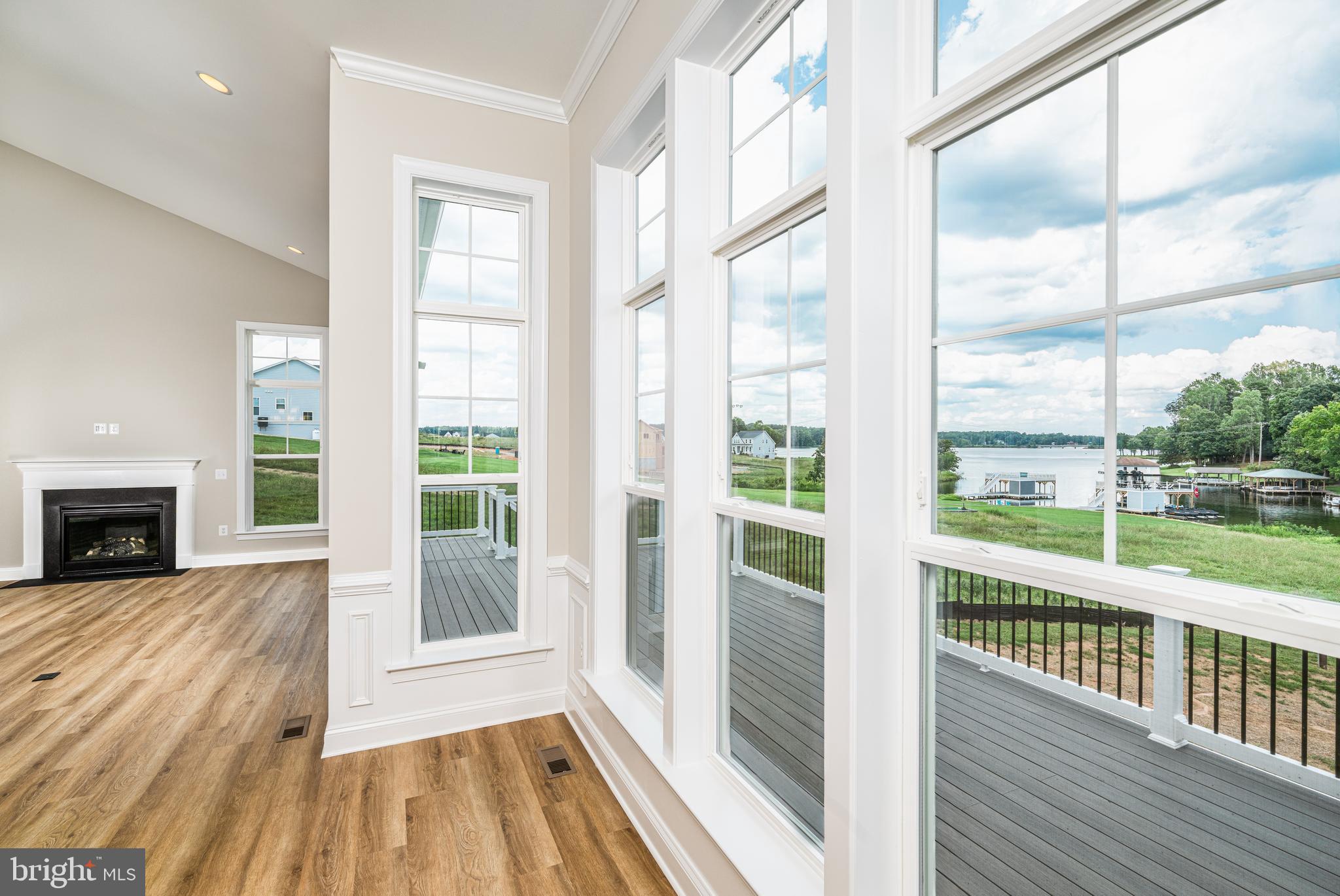 ROCK ISLAND LANDING - Residential