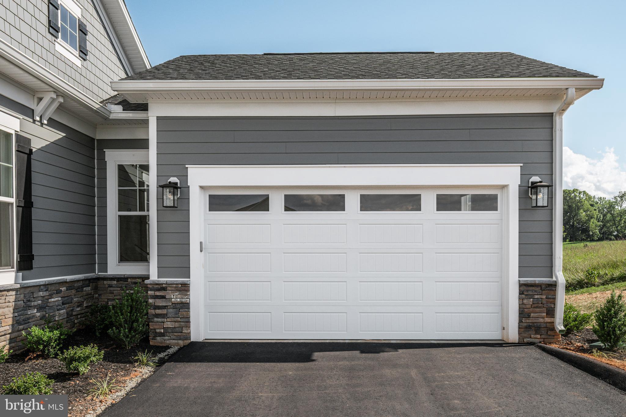 ROCK ISLAND LANDING - Residential