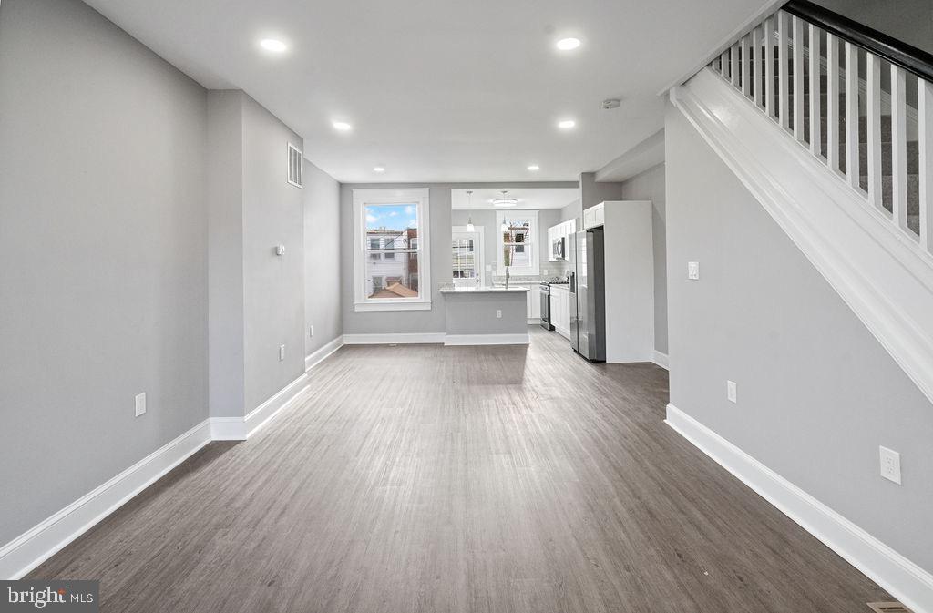 WAVERLY - Residential Lease