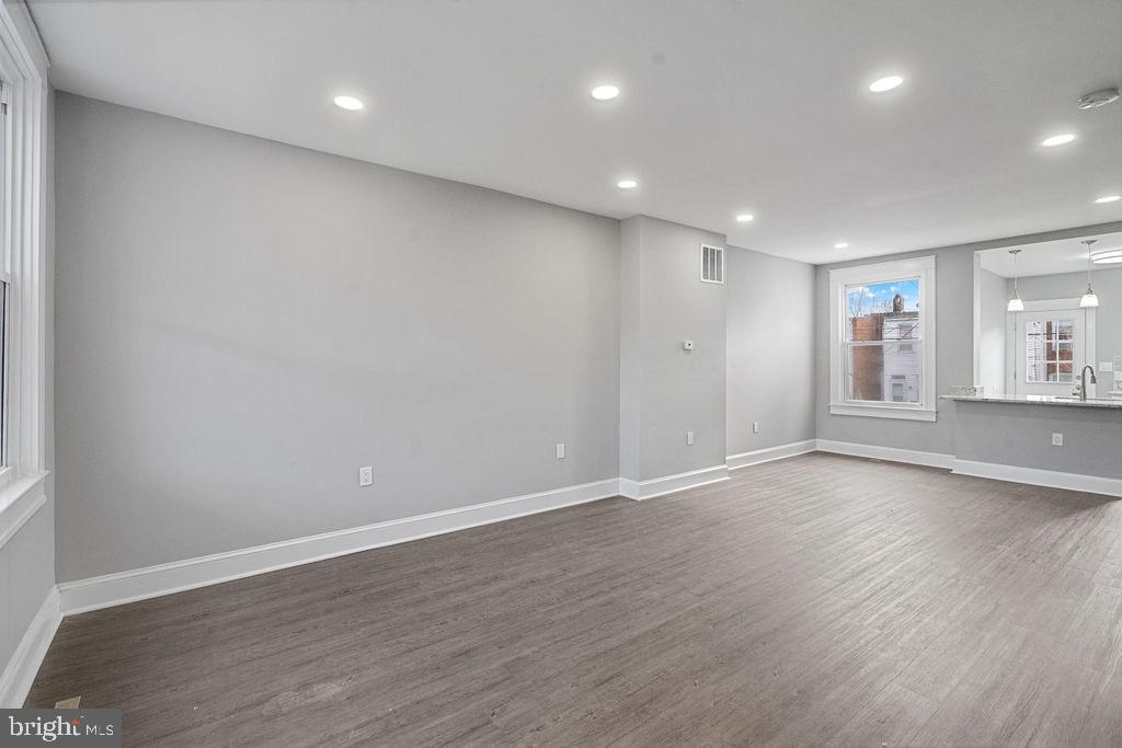 WAVERLY - Residential Lease