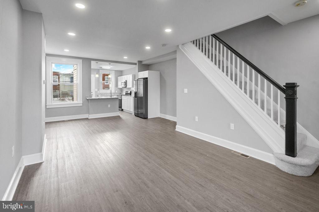 WAVERLY - Residential Lease