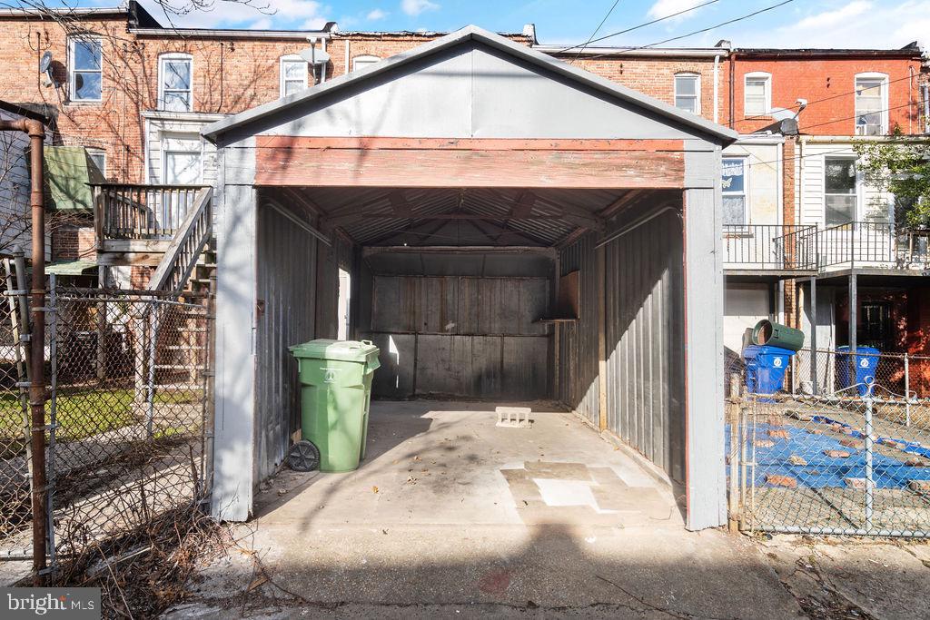 WAVERLY - Residential Lease