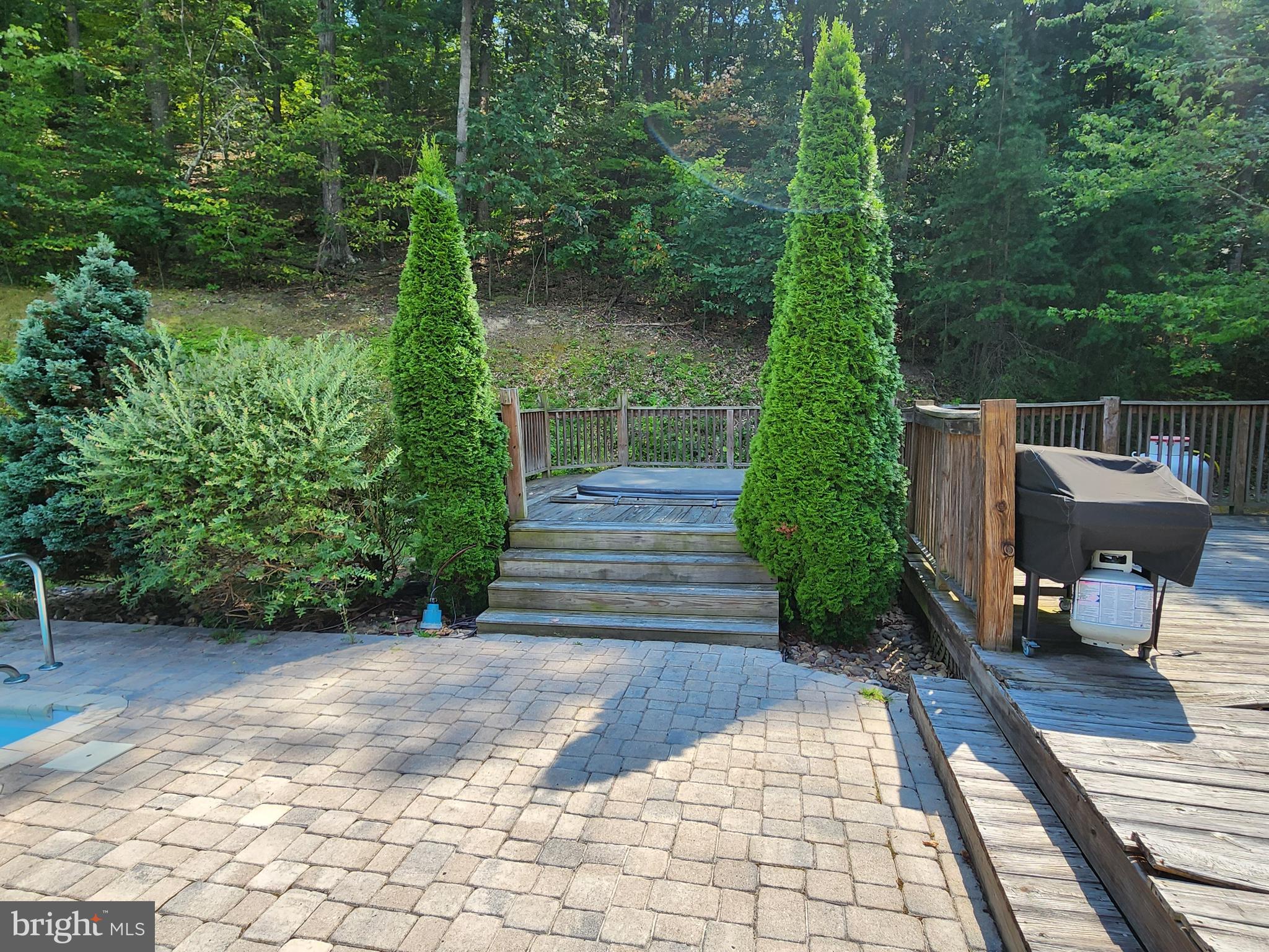 LAKEWOOD - Residential