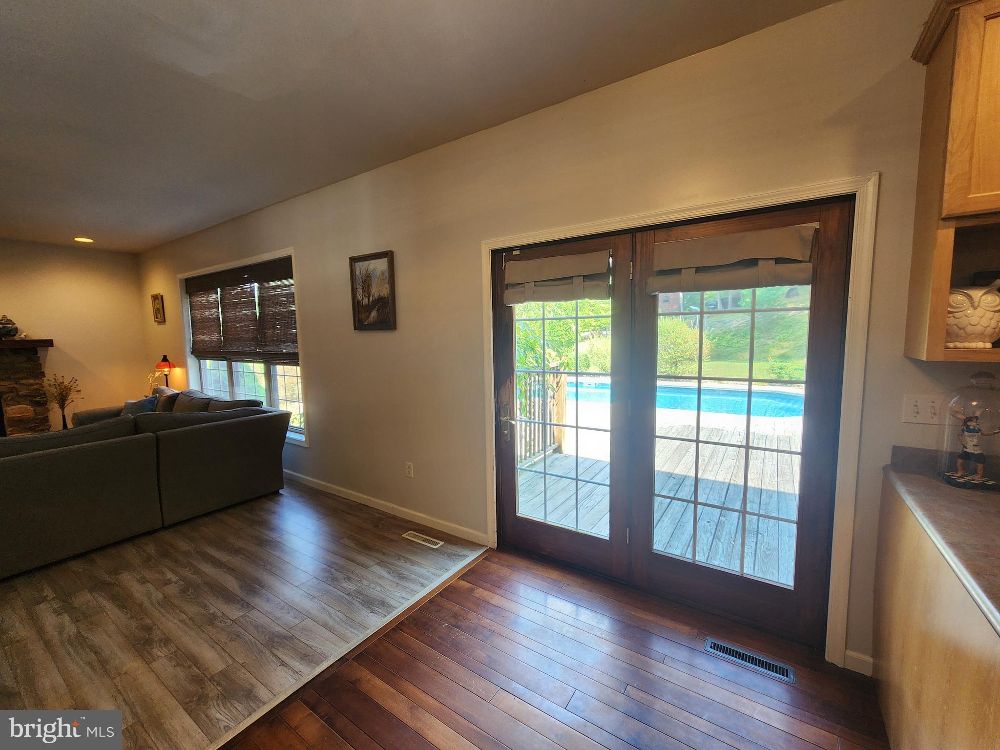 LAKEWOOD - Residential