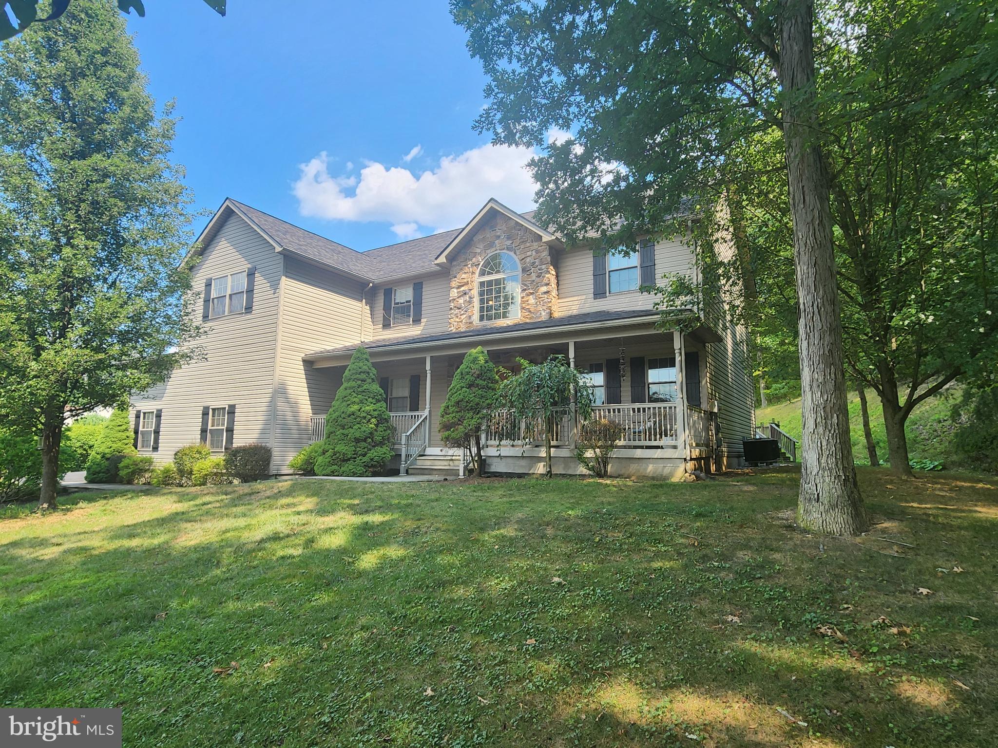 LAKEWOOD - Residential