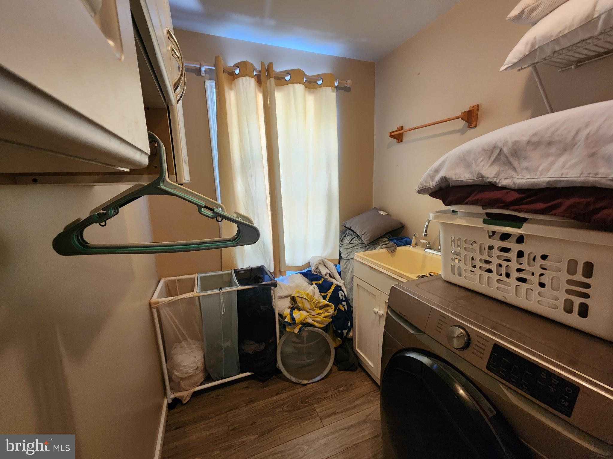 LAKEWOOD - Residential