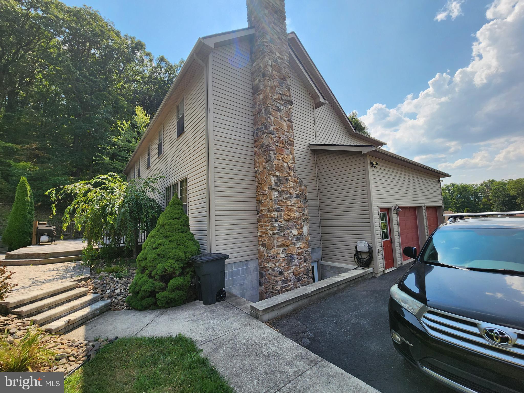 LAKEWOOD - Residential