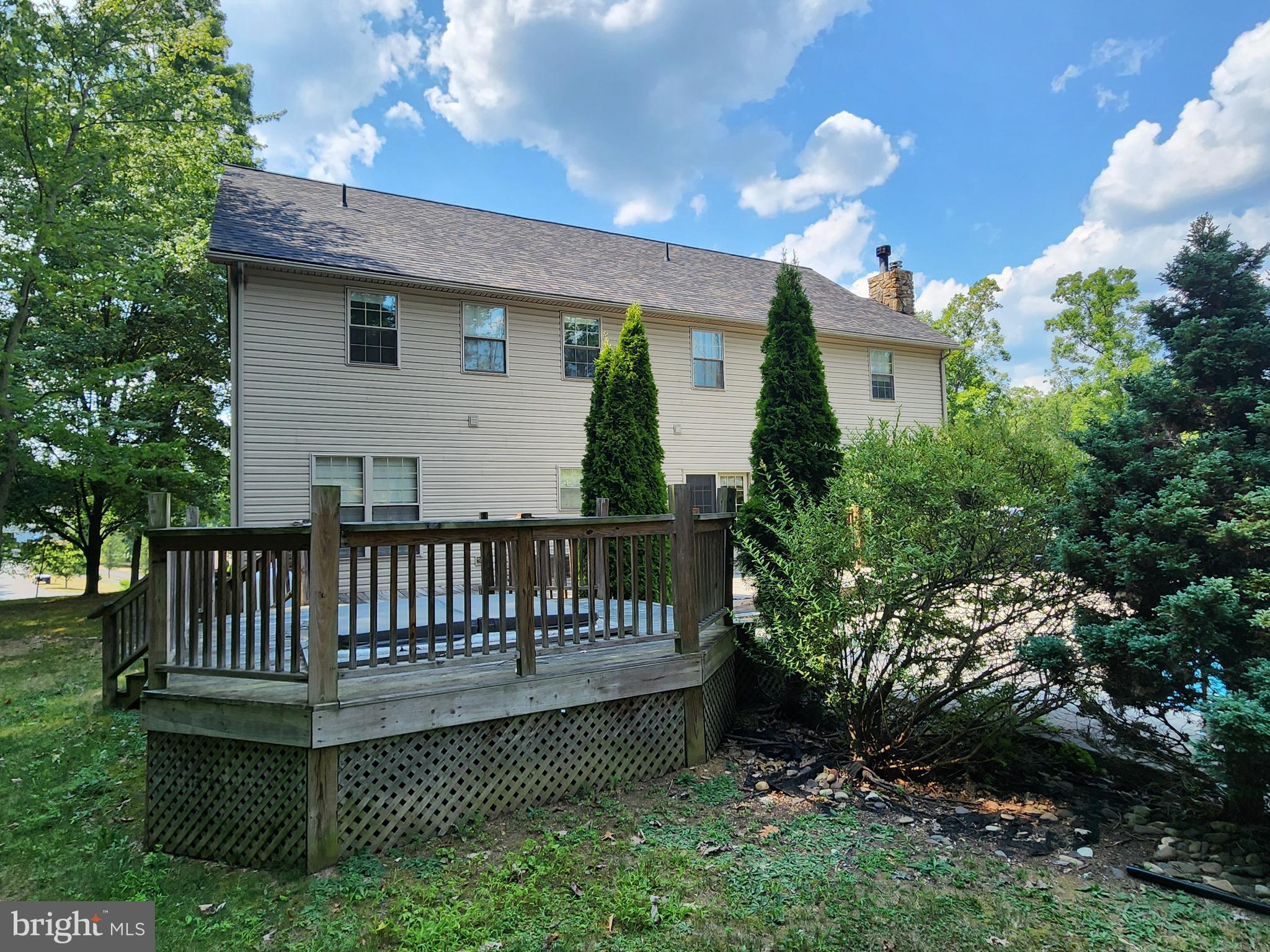 LAKEWOOD - Residential