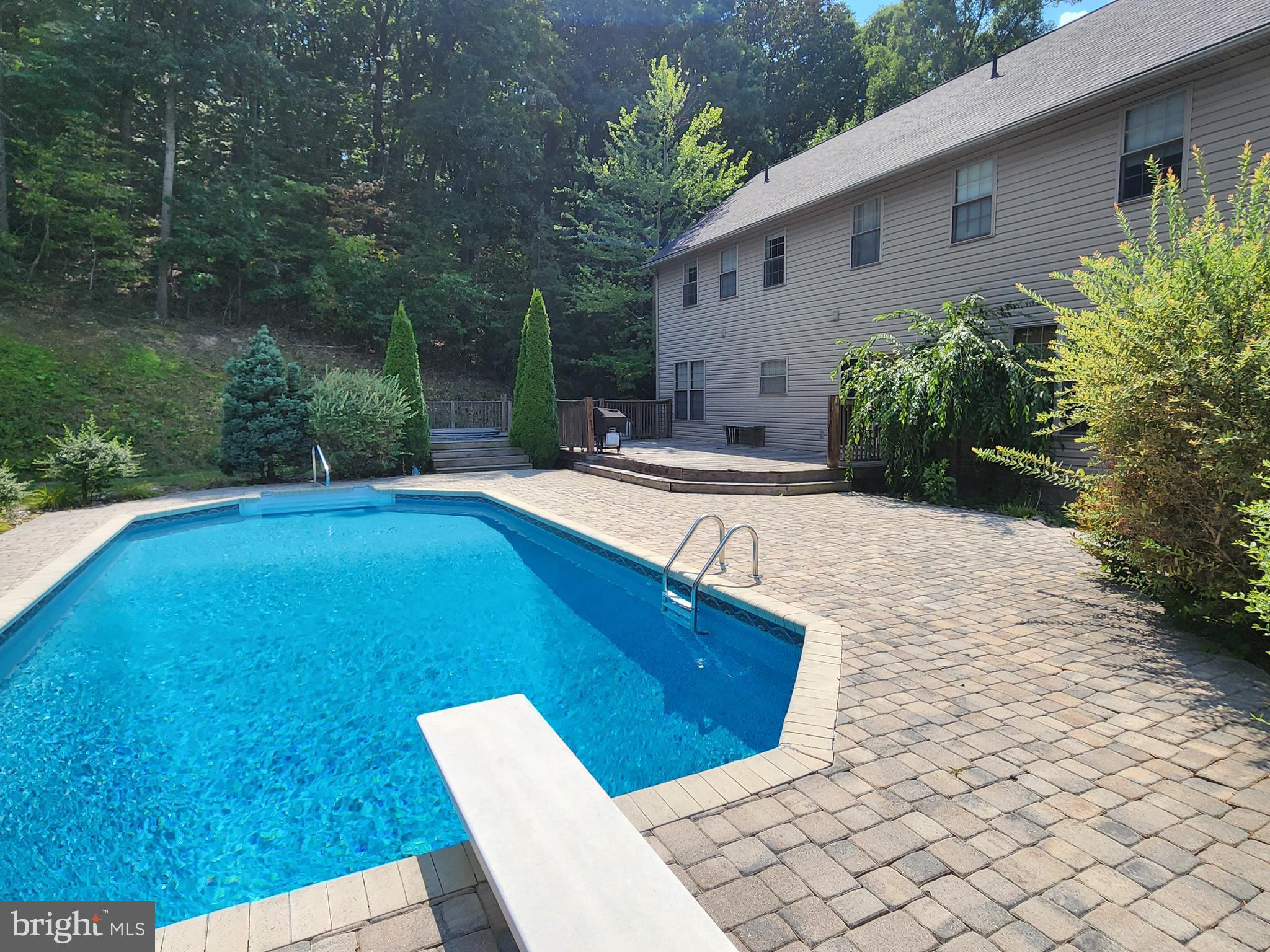 LAKEWOOD - Residential