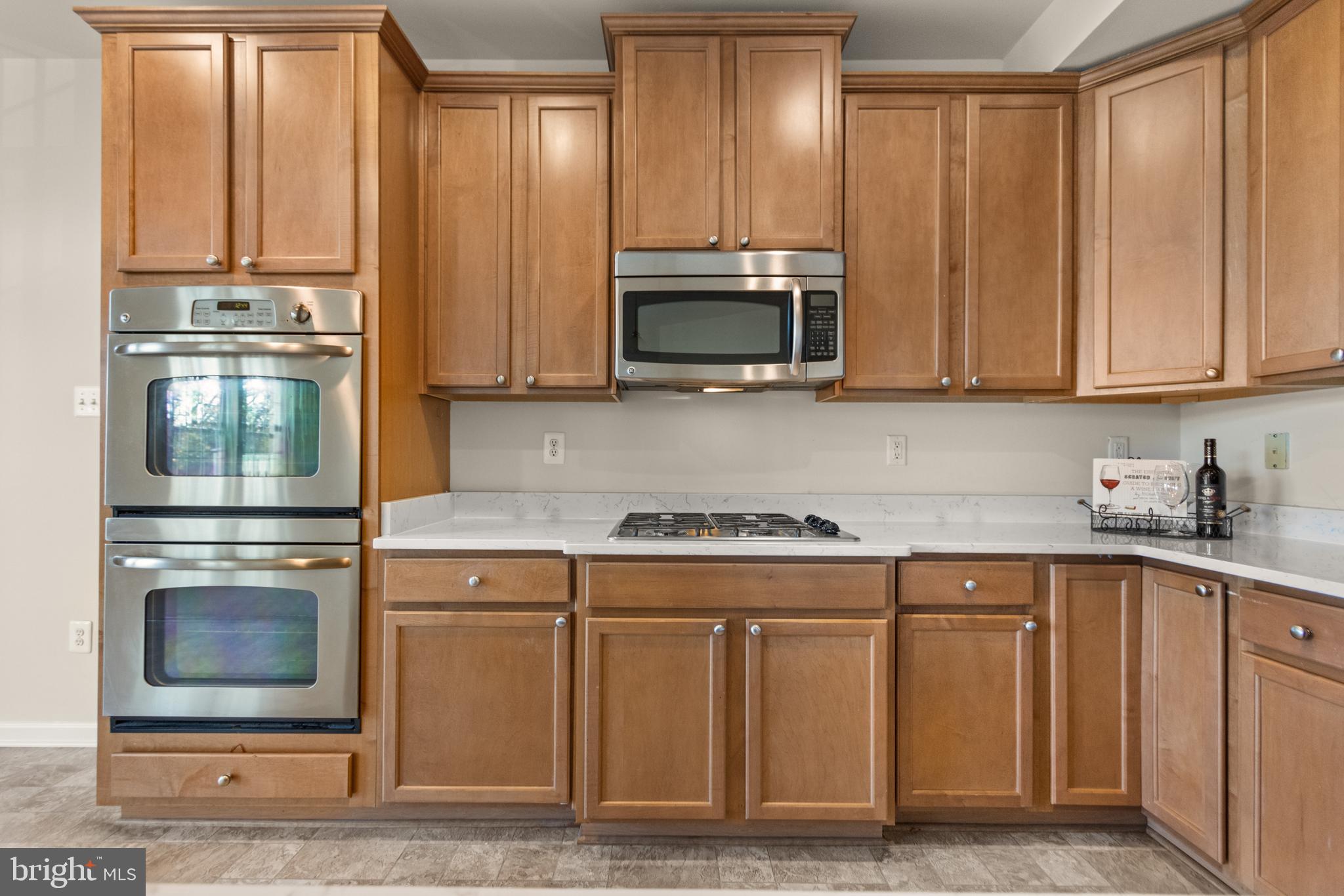 THE POINTE AT VIRGINIA LANDING - Residential