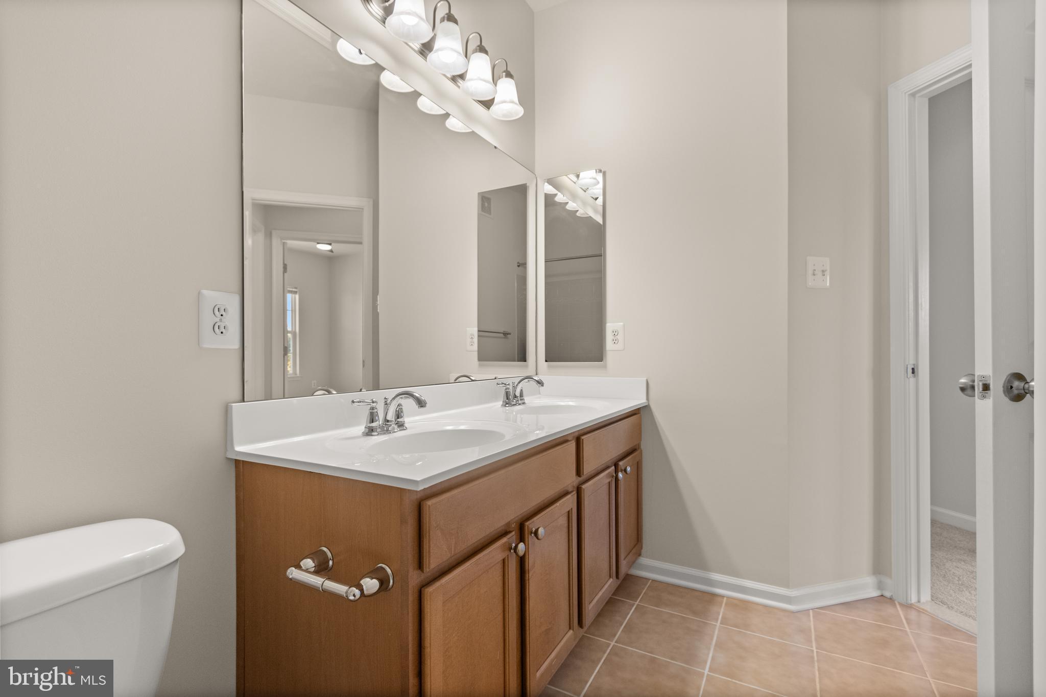 THE POINTE AT VIRGINIA LANDING - Residential