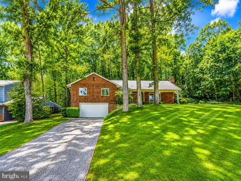 Photo of 27 Woodside Drive, YORK, PA 17402 (MLS # PAYK2105342)