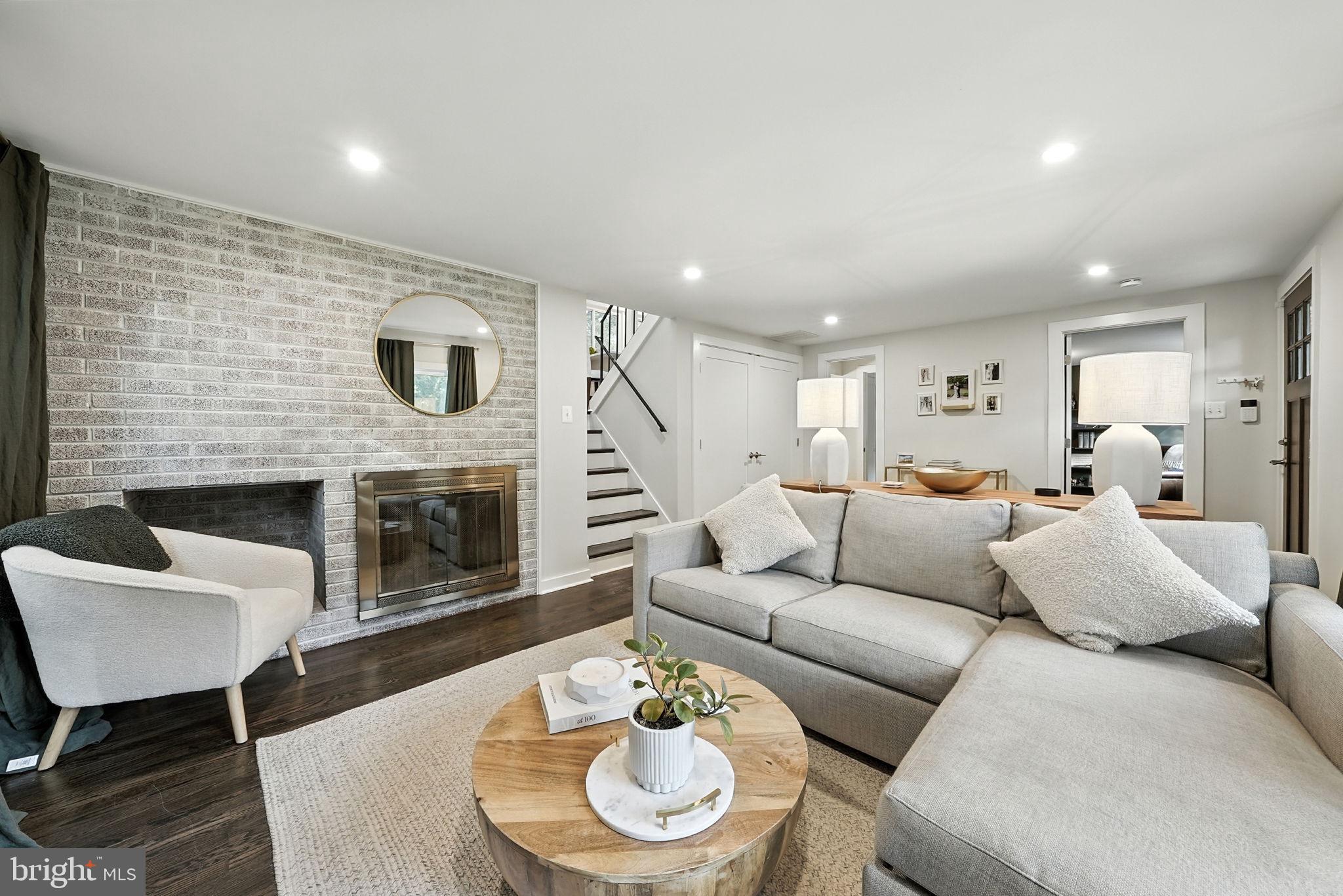 7312 BRAD STREET
