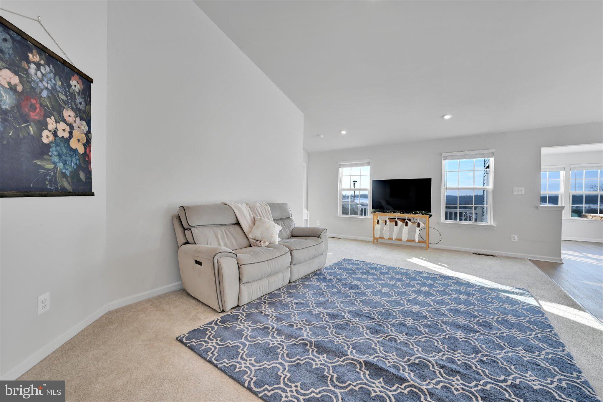 APPLEWOOD - Residential