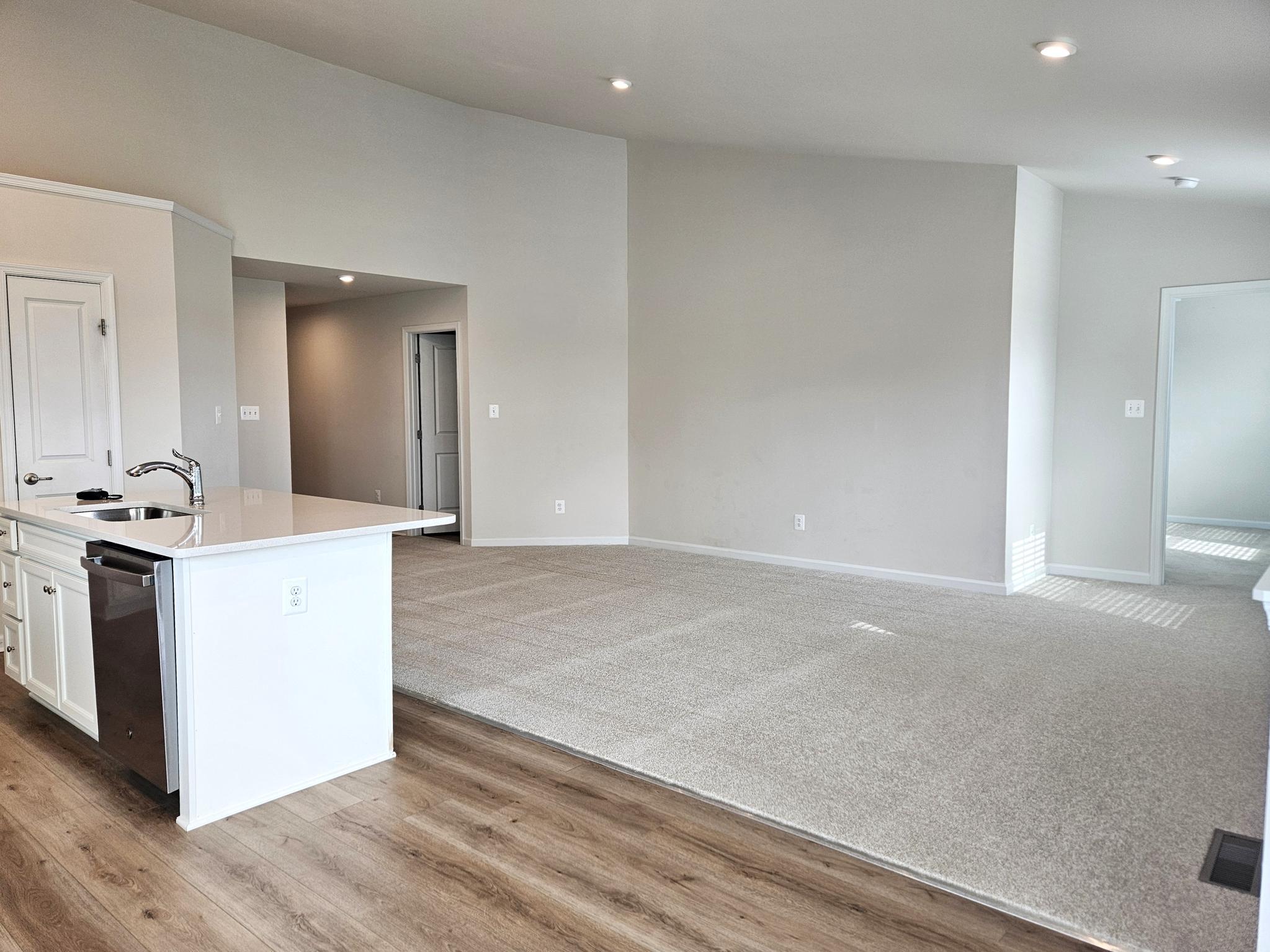 APPLEWOOD - Residential