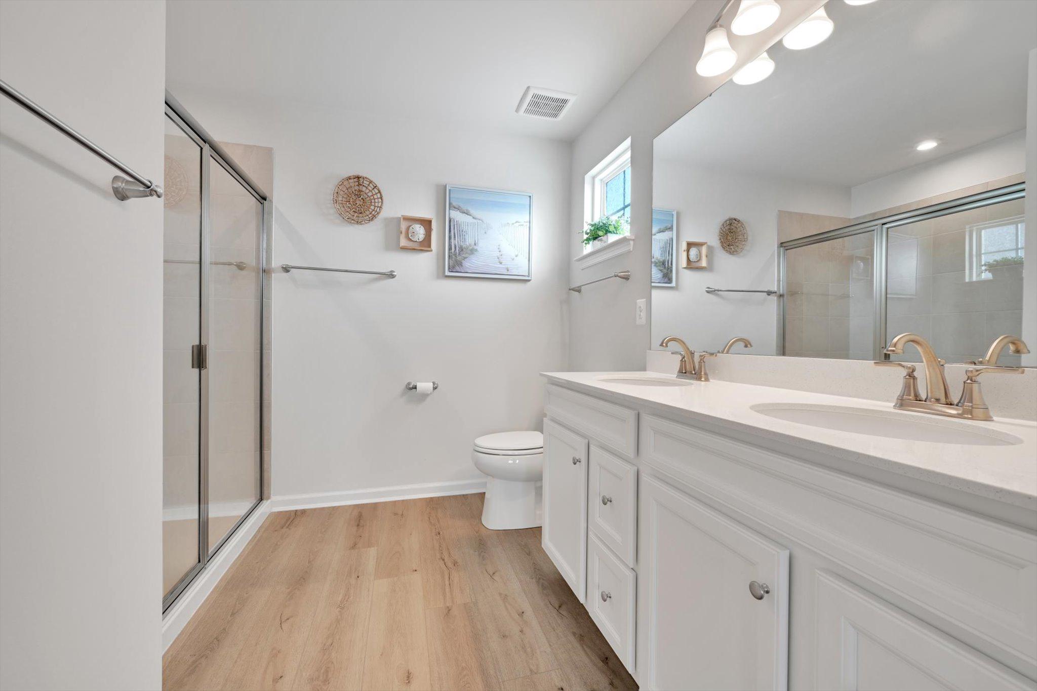 APPLEWOOD - Residential