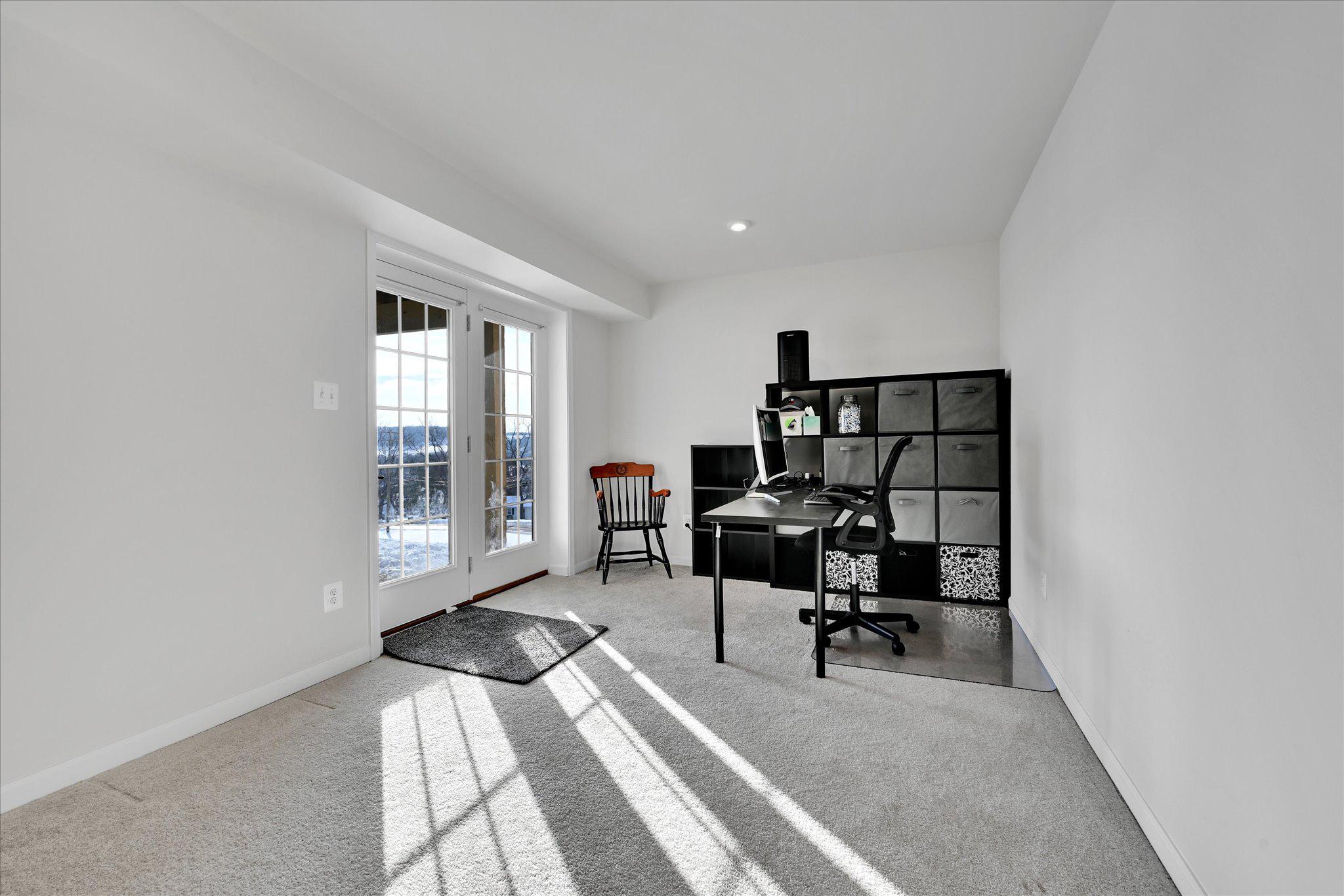 APPLEWOOD - Residential