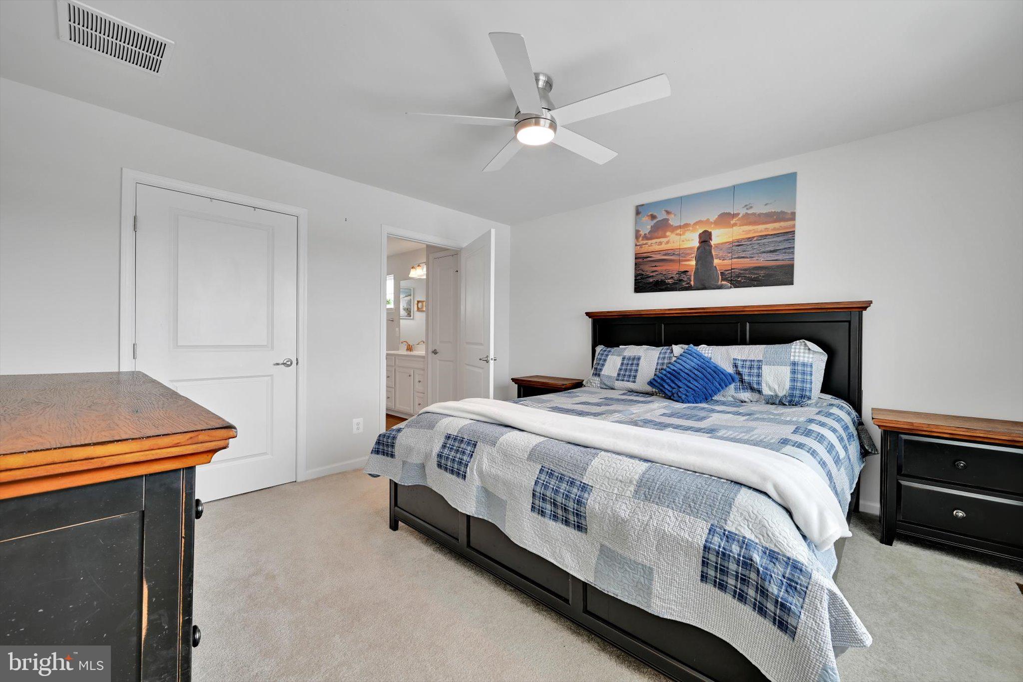 APPLEWOOD - Residential