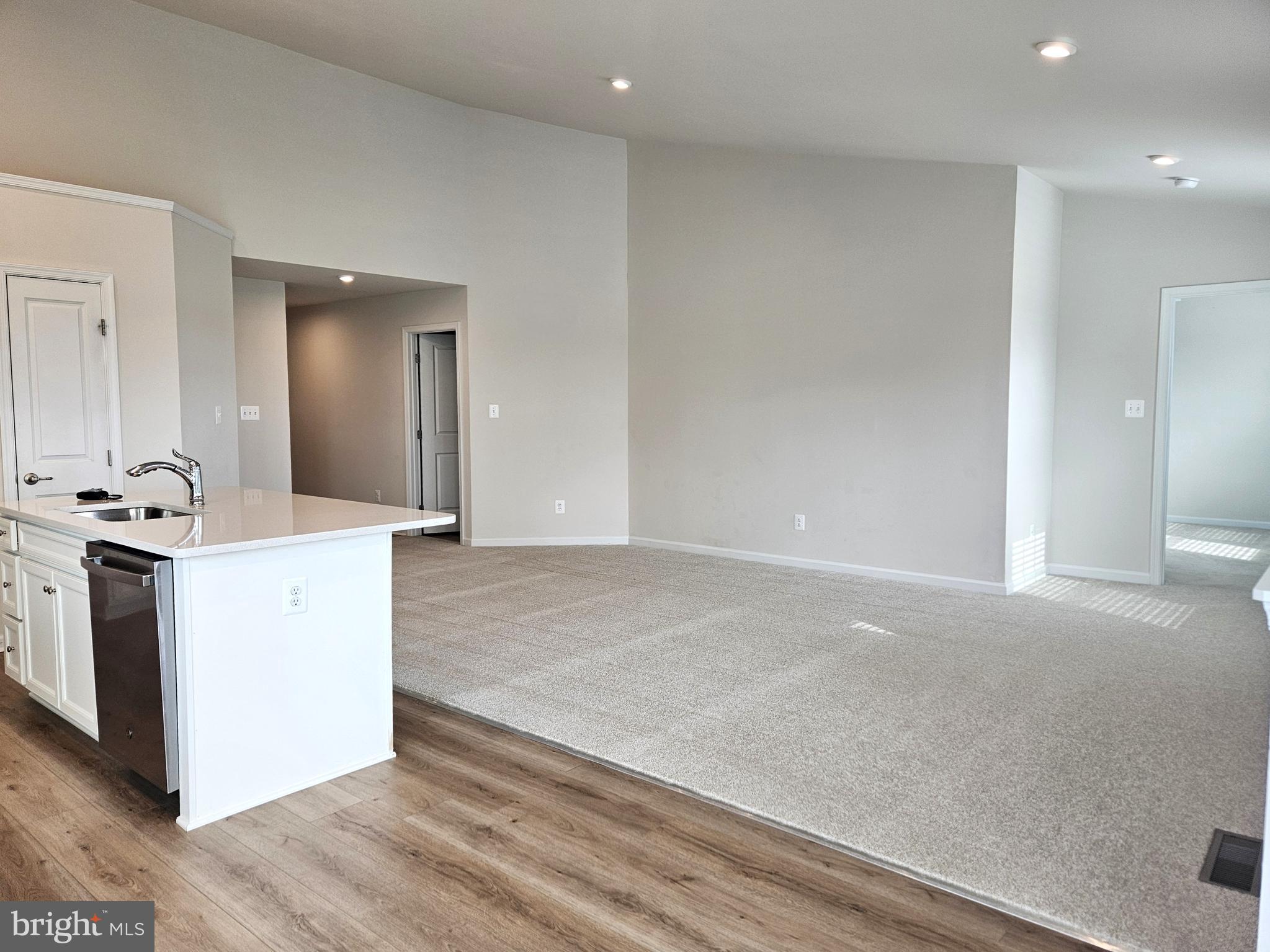 APPLEWOOD - Residential