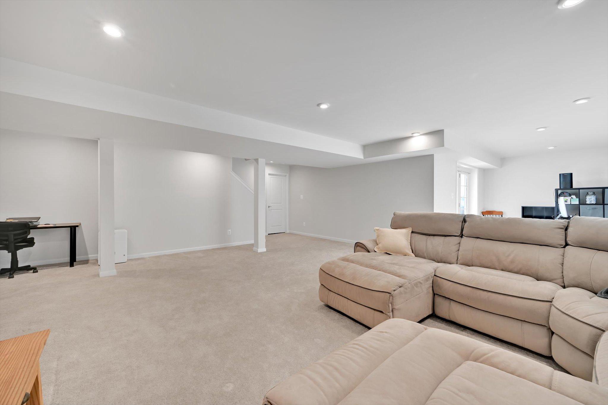 APPLEWOOD - Residential