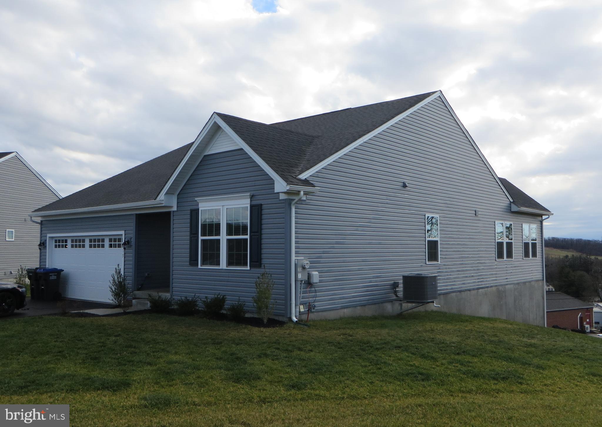 APPLEWOOD - Residential