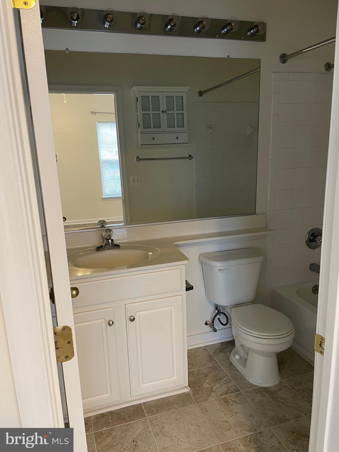 PARKSIDE AT ASHBURN - Residential Lease