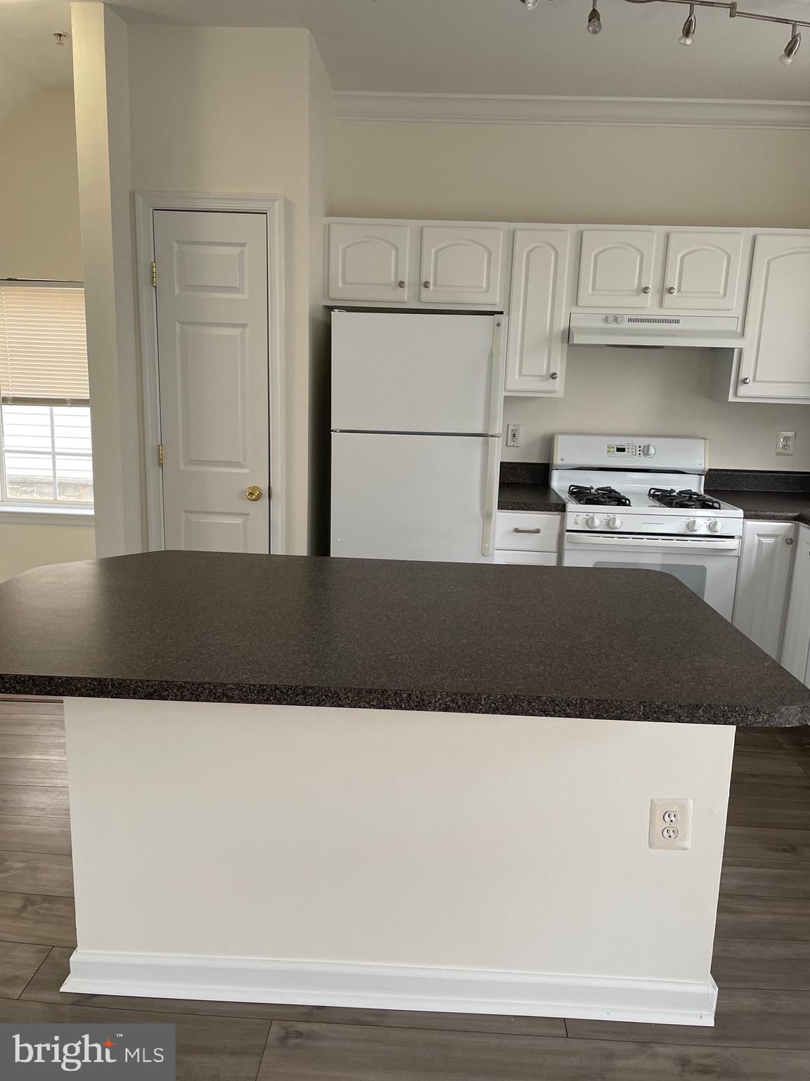 PARKSIDE AT ASHBURN - Residential Lease