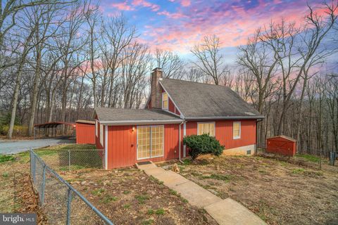 Photo of 95 Massa Drive, WINDSOR, PA 17366 (MLS # PAYK2099798)