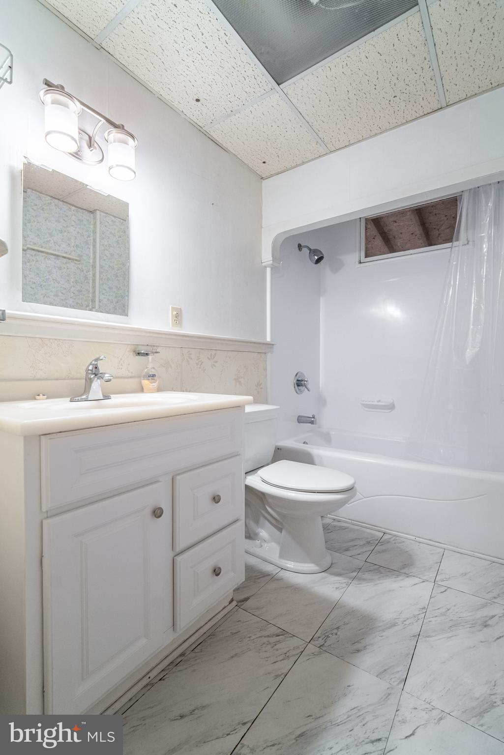 LOWER WINDSOR TWP - Residential