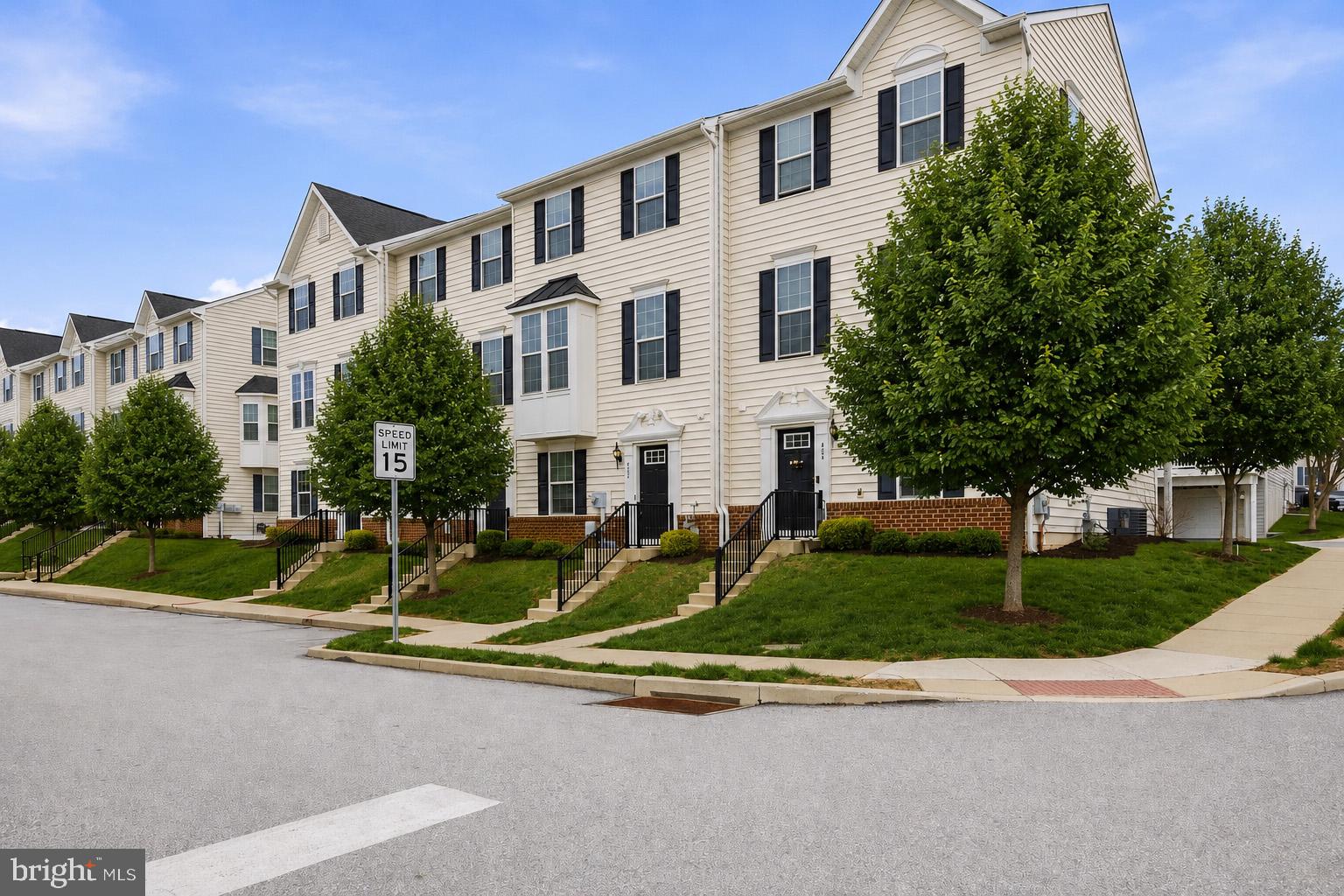 FILLMORE VILLAGE - Residential